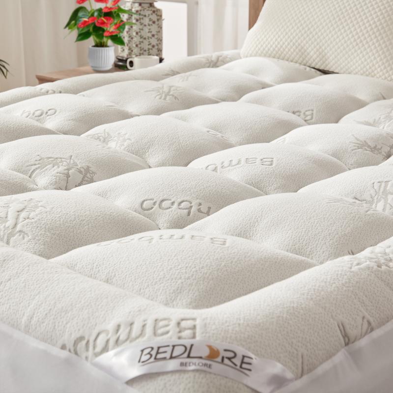 【BEDLORE】Protector de colchón grueso ajustable, capa superior acolchada y mullida, funda de colchón fresca y suave con bolsillos profundos (se adapta a colchones de 6 a 18 pulgadas), ideal para el dormitorio y el hogar.