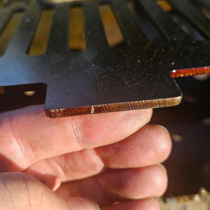 Parrilla ranurada de tamaño completo - Acero al carbono Suministros para acampar al aire libre Manta de picnic para exteriores