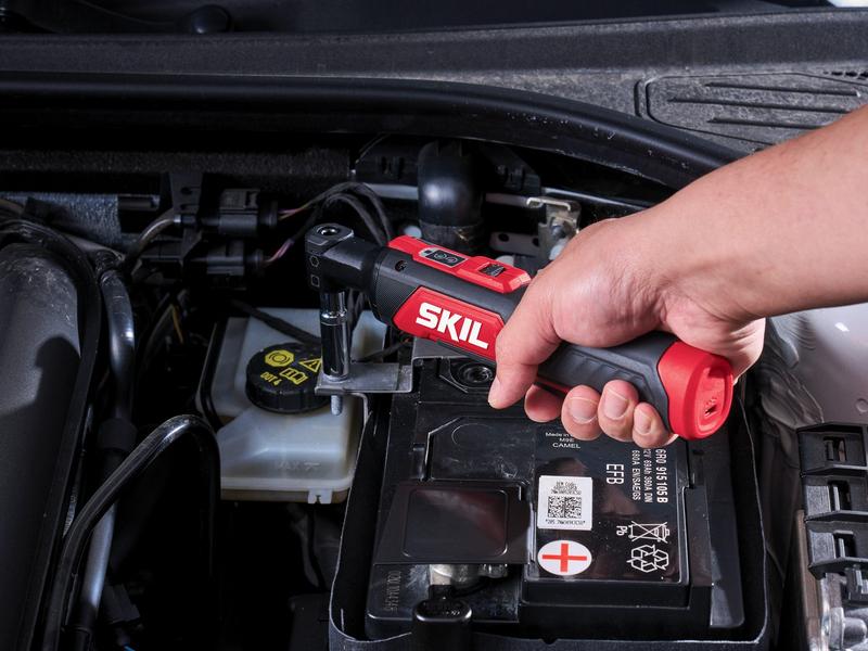Kit de destornillador eléctrico SKIL PWRCORE GO + llave de carraca de doble accionamiento