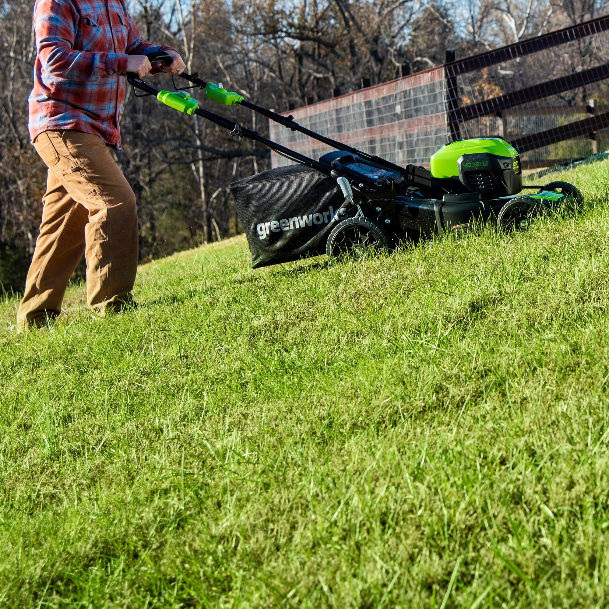 Greenworks 21 40V Self-Propelled Lawn Mower with 5.0 Ah Battery & Charger 2516402