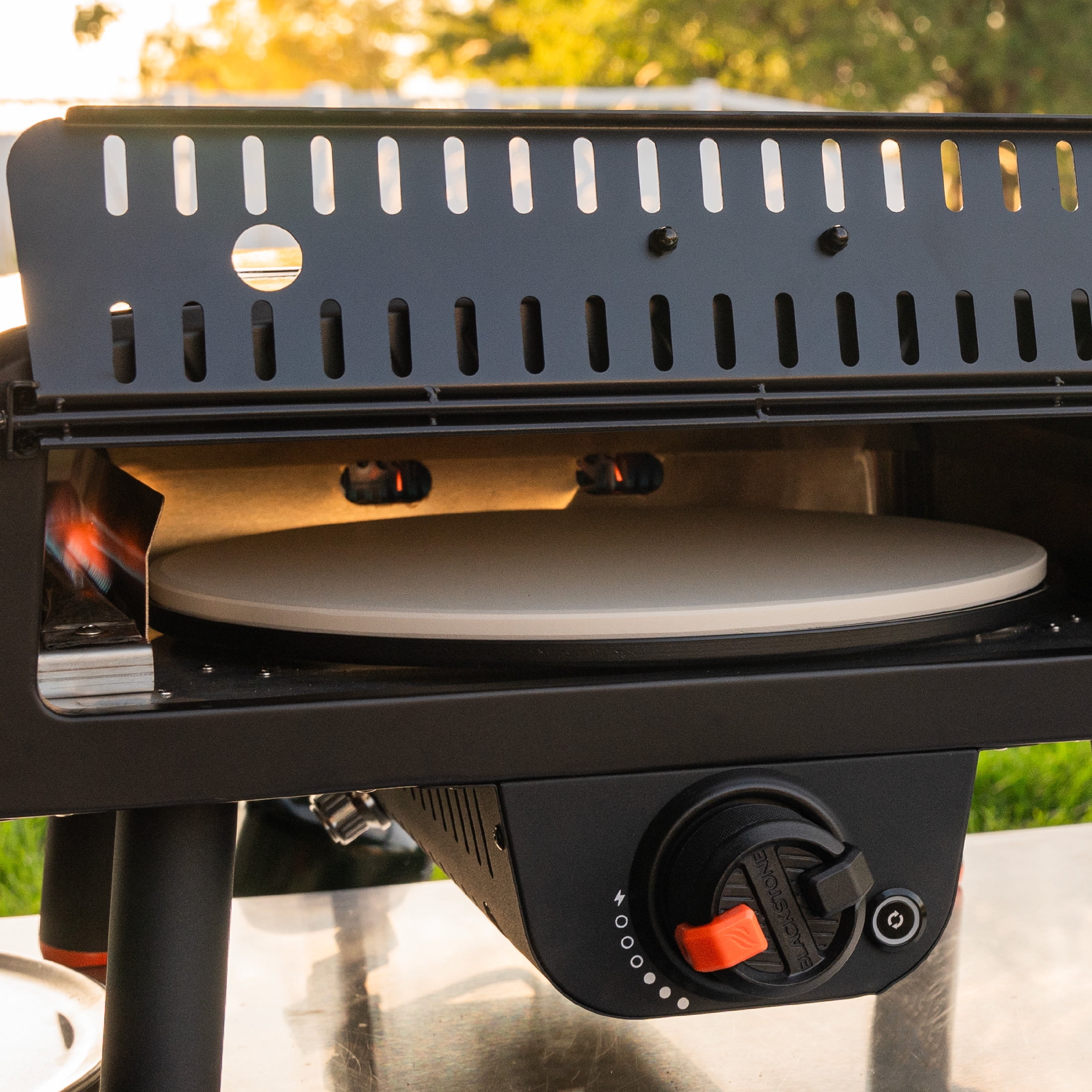 Blackstone Leggero Outdoor Pizza Oven with 13 Rotating Cordierite Stone