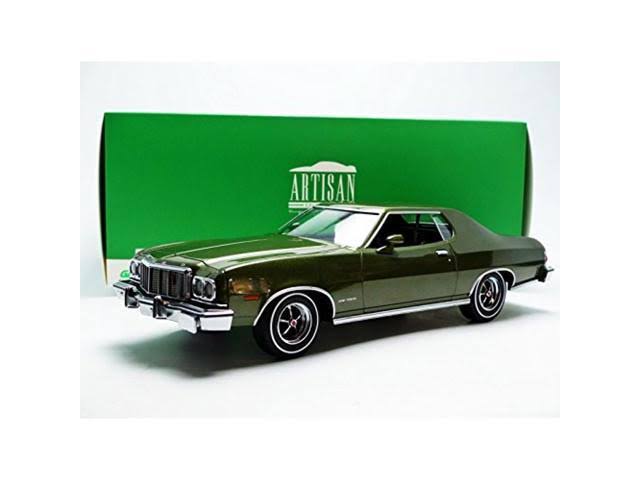 Greenlight Collectibles Artisan Collection 1976 Ford Gran Torino Metallic Vehicle (1: 18 Scale), Dark Green