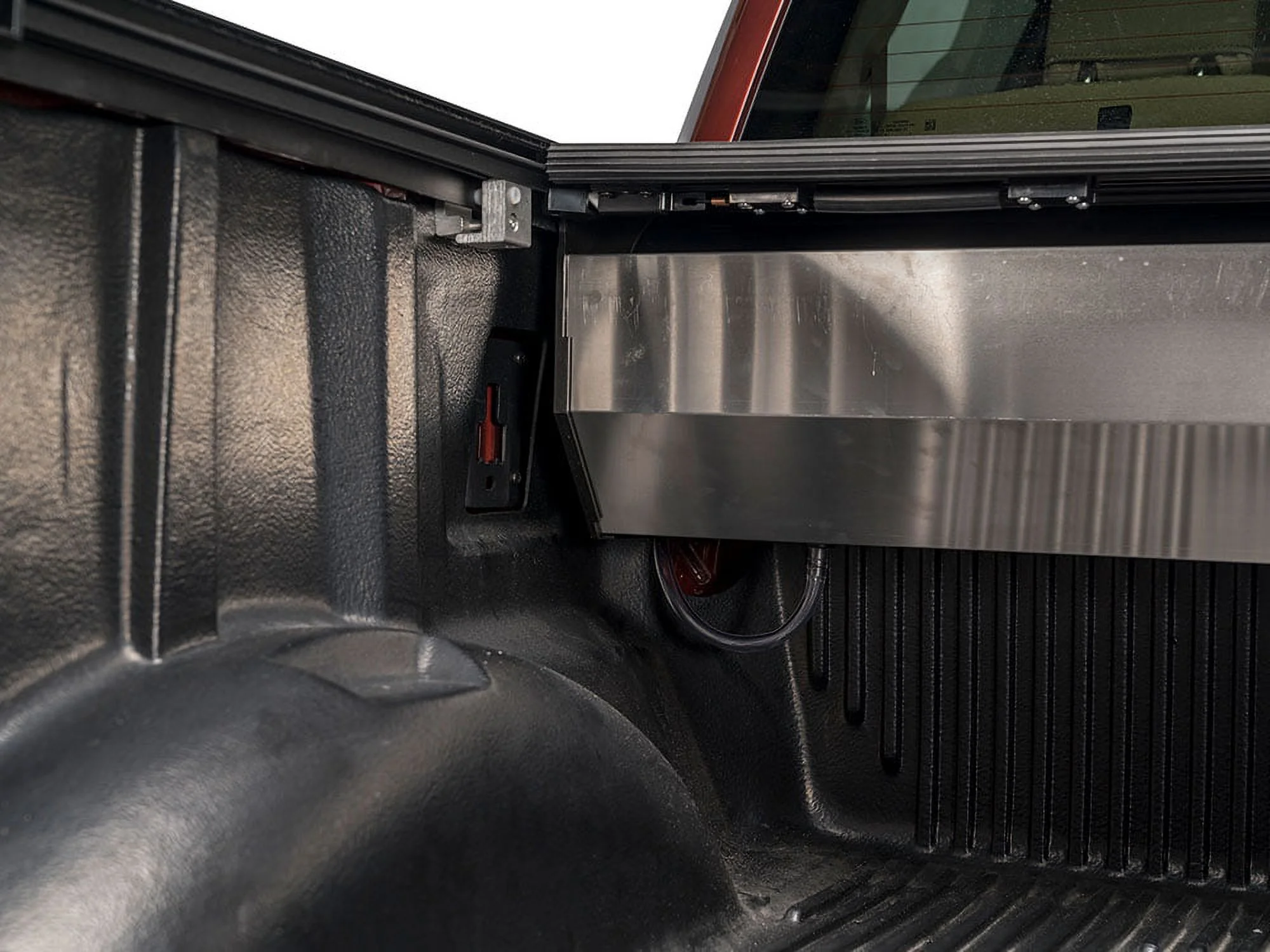 Gator by RealTruck Recoil Retractable Truck Bed Tonneau Cover | G30484 | Compatible with 2020 - 2023 Chevy/GMC Silverado/Sierra 2500/3500 HD Series 6' 10" Bed (82.2")