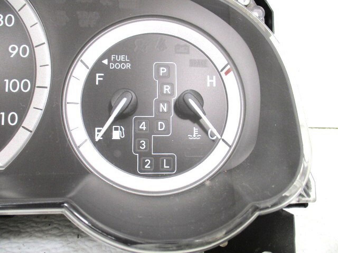 Pre-Owned 2006 Toyota Sienna Speedometer Speedo Cluster 120k Miles OEM LKQ (Good)