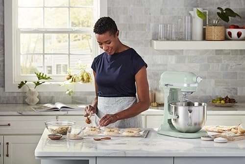 KitchenAid® 7 Quart Bowl-Lift Stand Mixer, Cast Iron Black