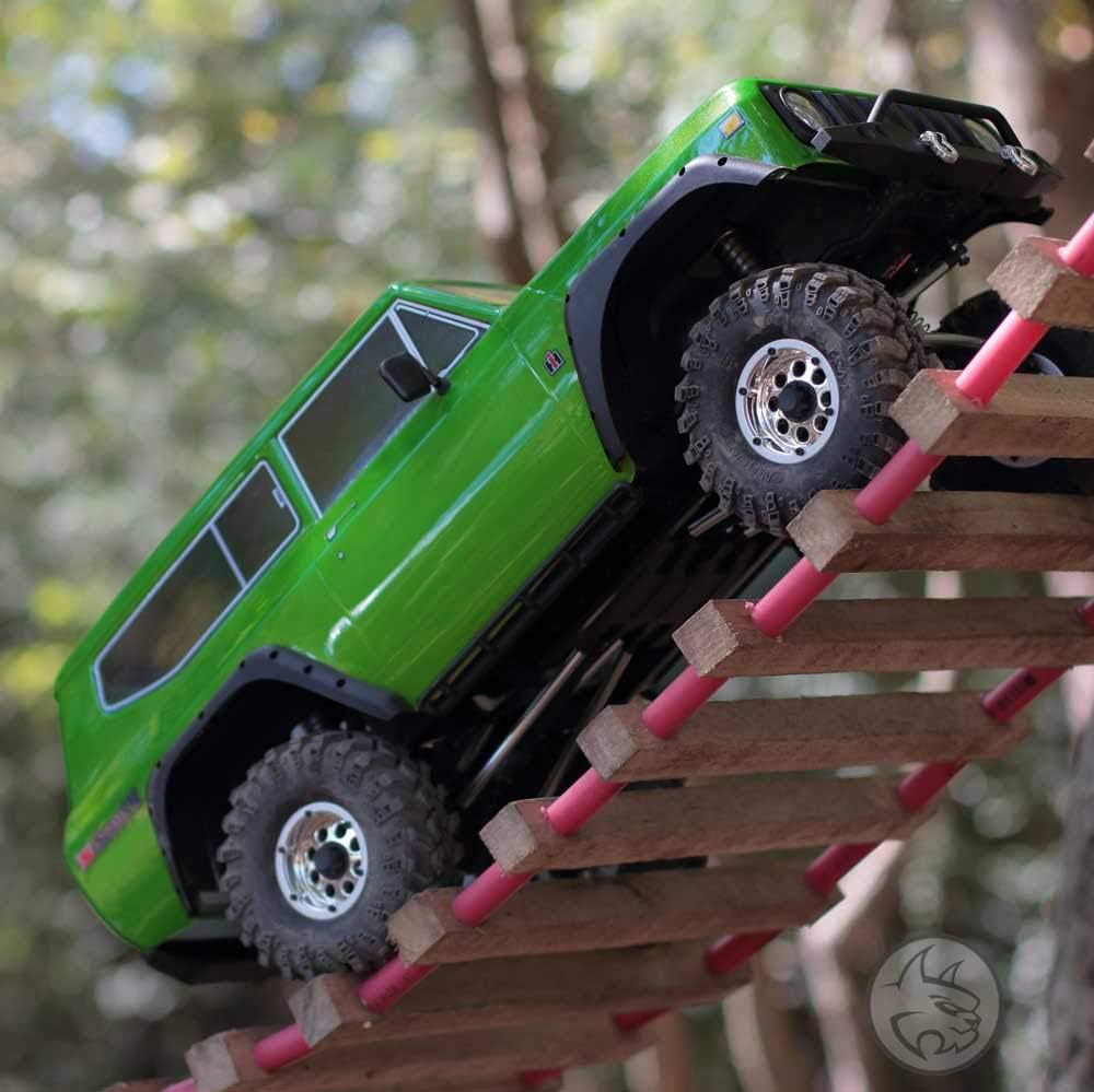 Redcat Racing RC Crawler 1/10 Scale Gen8 V2 International Scout II Off Road Rock Crawler RC Truck – 2.4Ghz Radio Controlled Waterproof Off Road Car – Great for All Terrain – Green