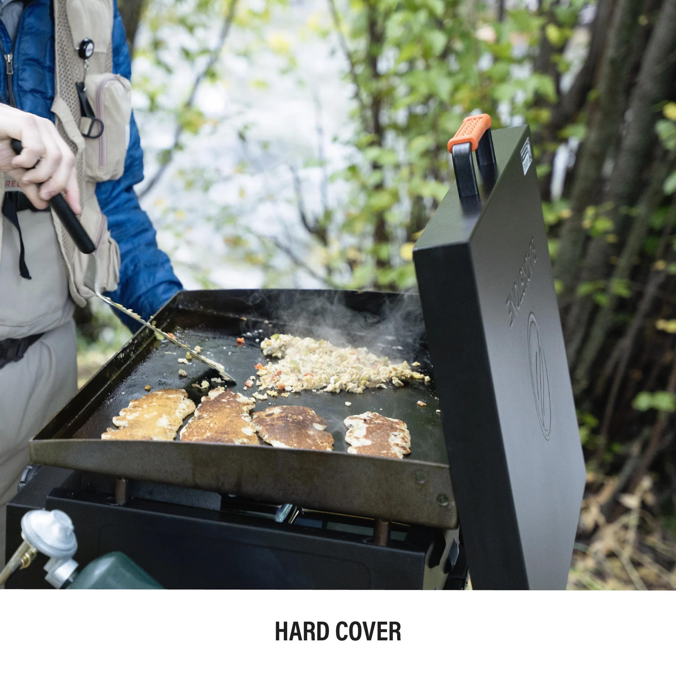 Blackstone Adventure Ready 2-Burner 22 Propane Griddle with Hard Cover in Black