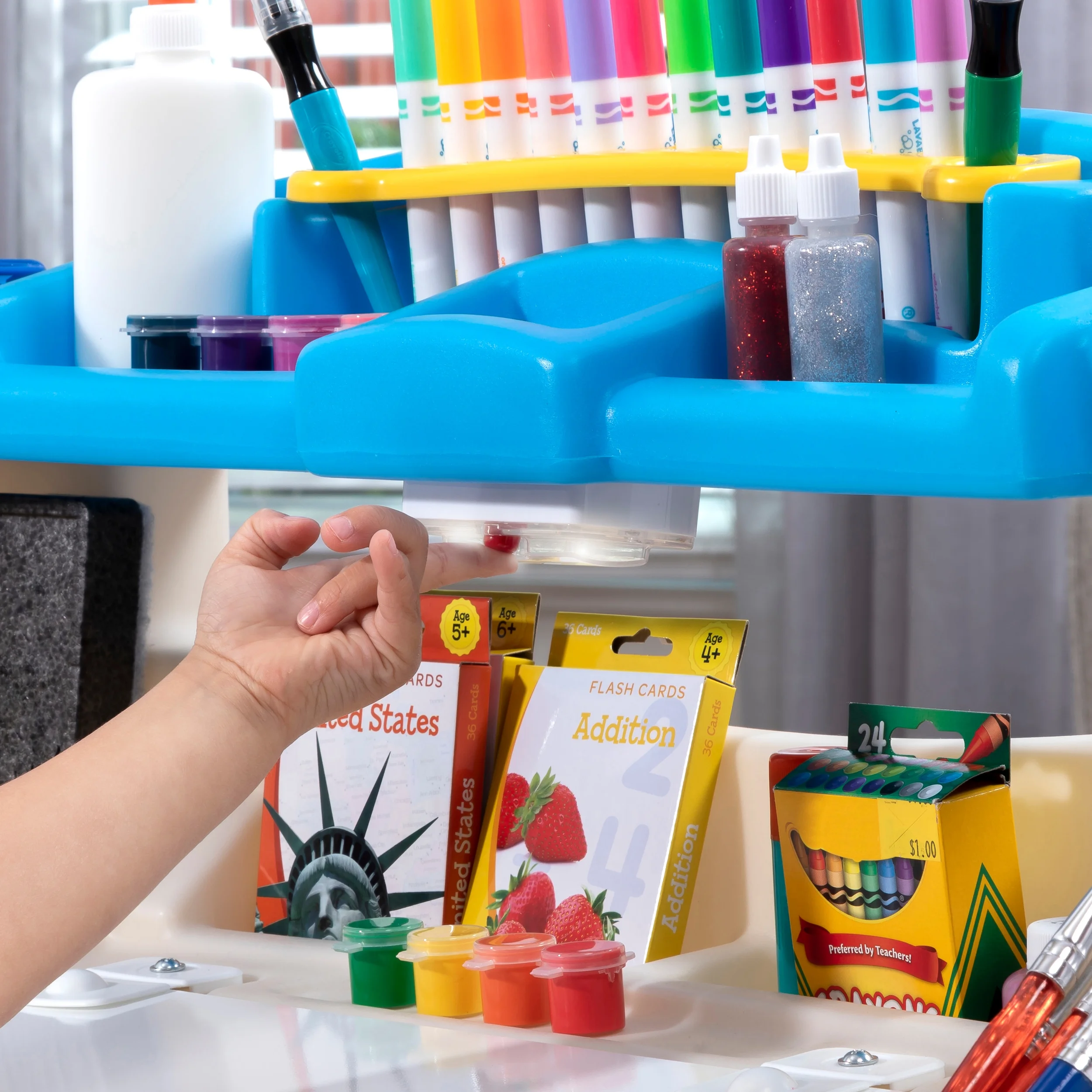 Step2 Deluxe Art Master Desk Plastic Kids Activity Center and Table