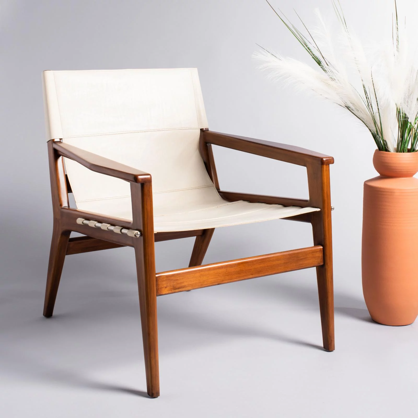 SAFAVIEH Couture Culkin Modern Leather Solid Sling Chair, Brown