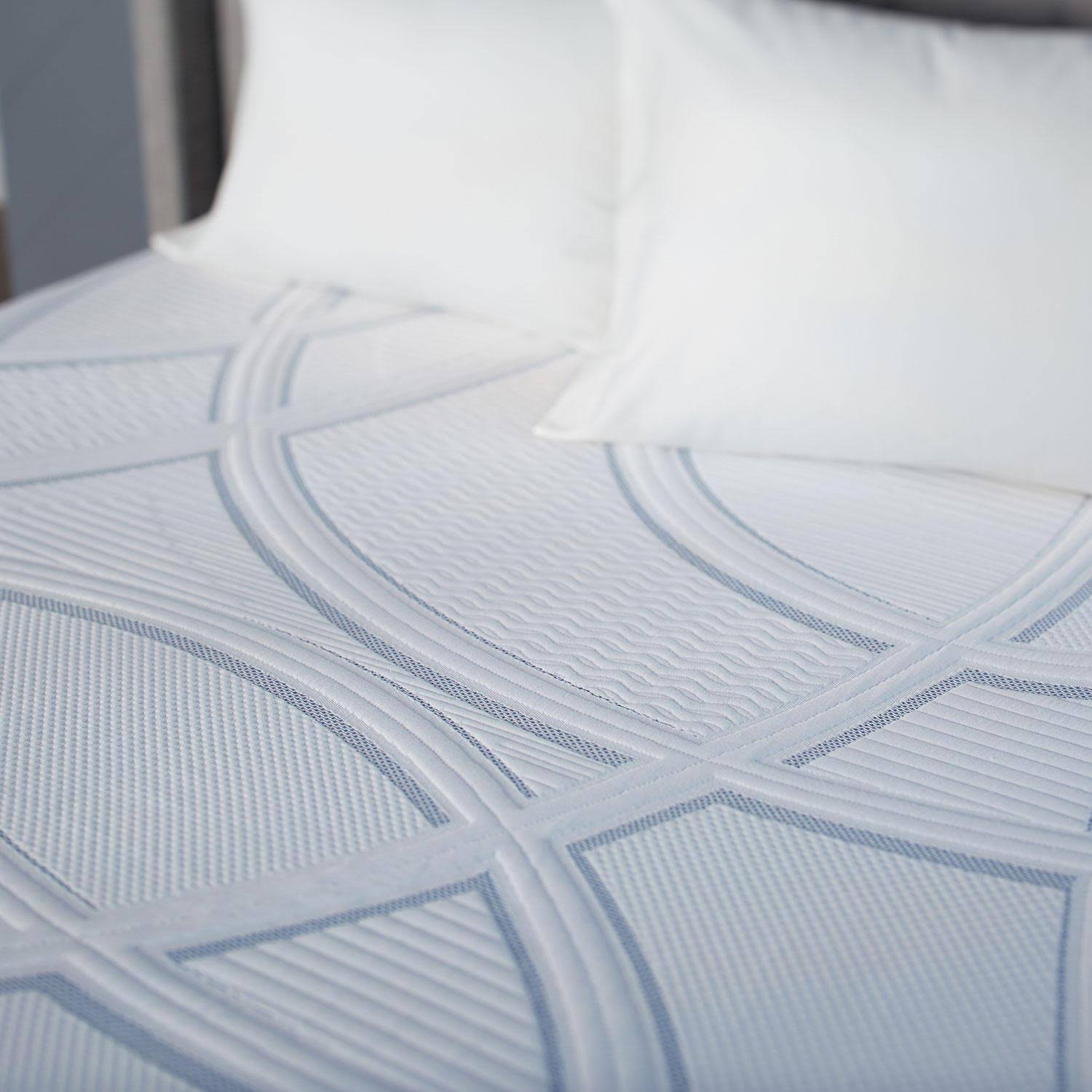 Serta SleepToGo 12x22 Gel Memory Foam Luxury Mattress - Queen