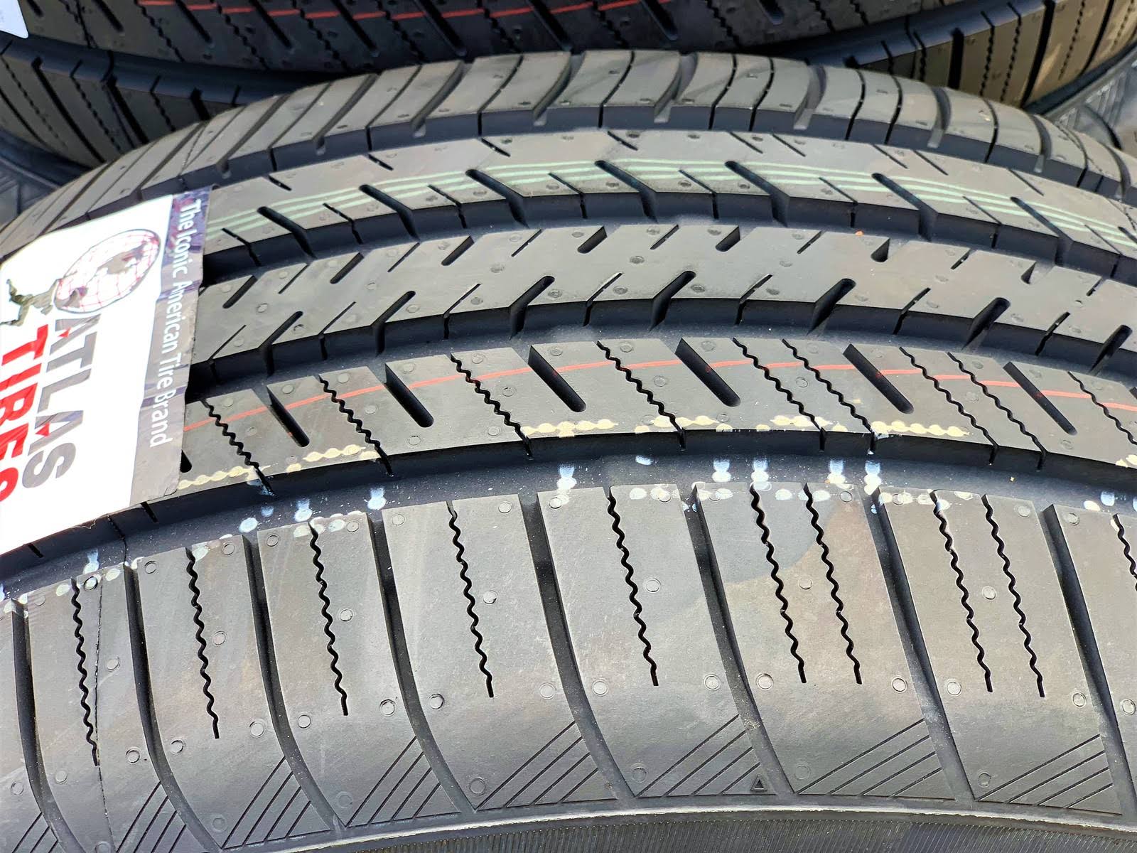 255/35R19 XL 96Y - Atlas Tire Force UHP High Performance All Season Tire