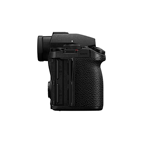 Panasonic LUMIX S5II Mirrorless Camera, 24.2MP Full Frame with Phase Hybrid AF, New Active I.S. Technology, Unlimited 4:2:2 10-bit Recording with 20-60mm F3.5-5.6 L Mount Lens - DC-S5M2KK Black