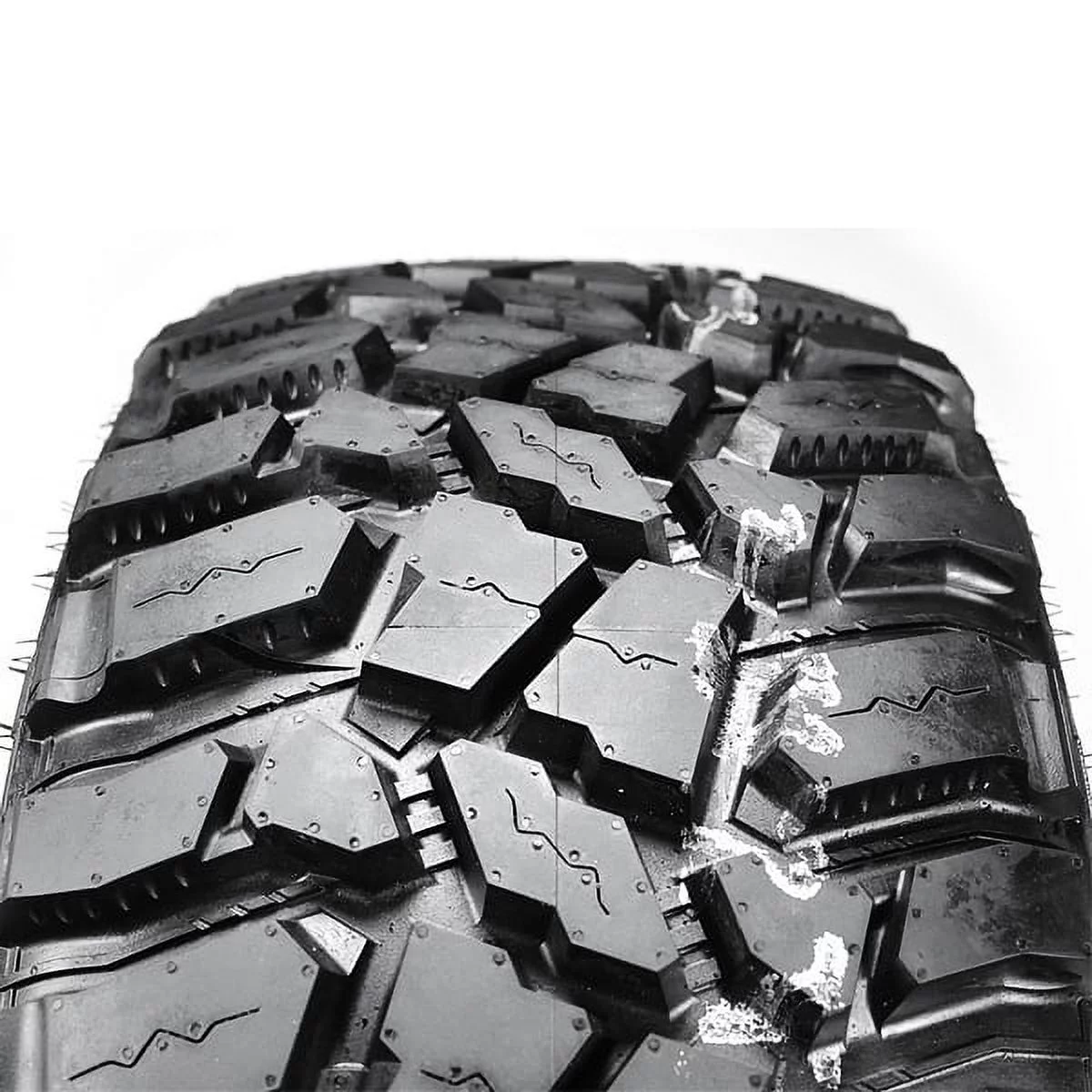 Cooper Discoverer STT Pro Mud Terrain LT37X12.50R17 124Q D Light Truck Tire