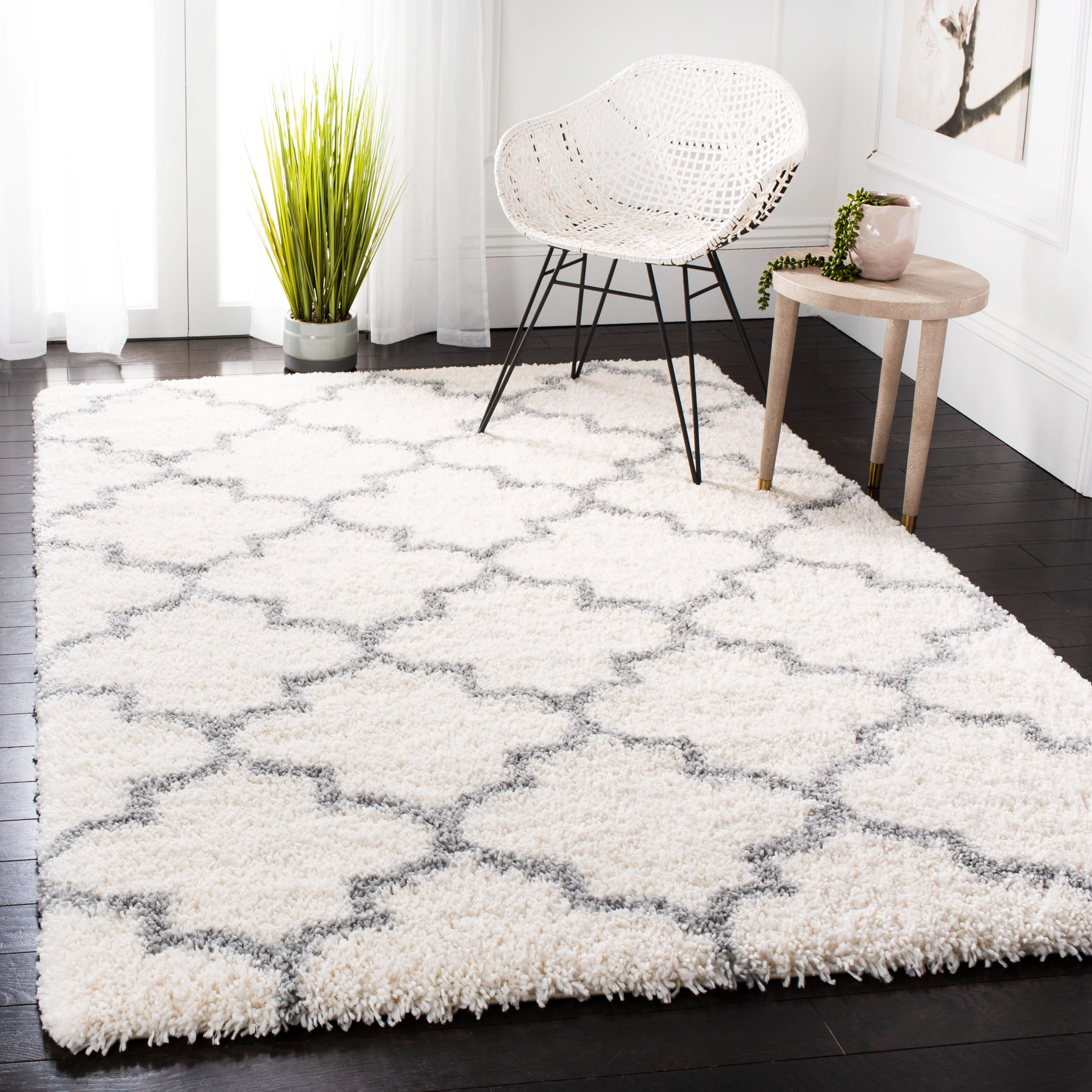 SAFAVIEH Fontana Hilda Geometric Plush Shag Area Rug, Cream/Grey, 9' x 12'
