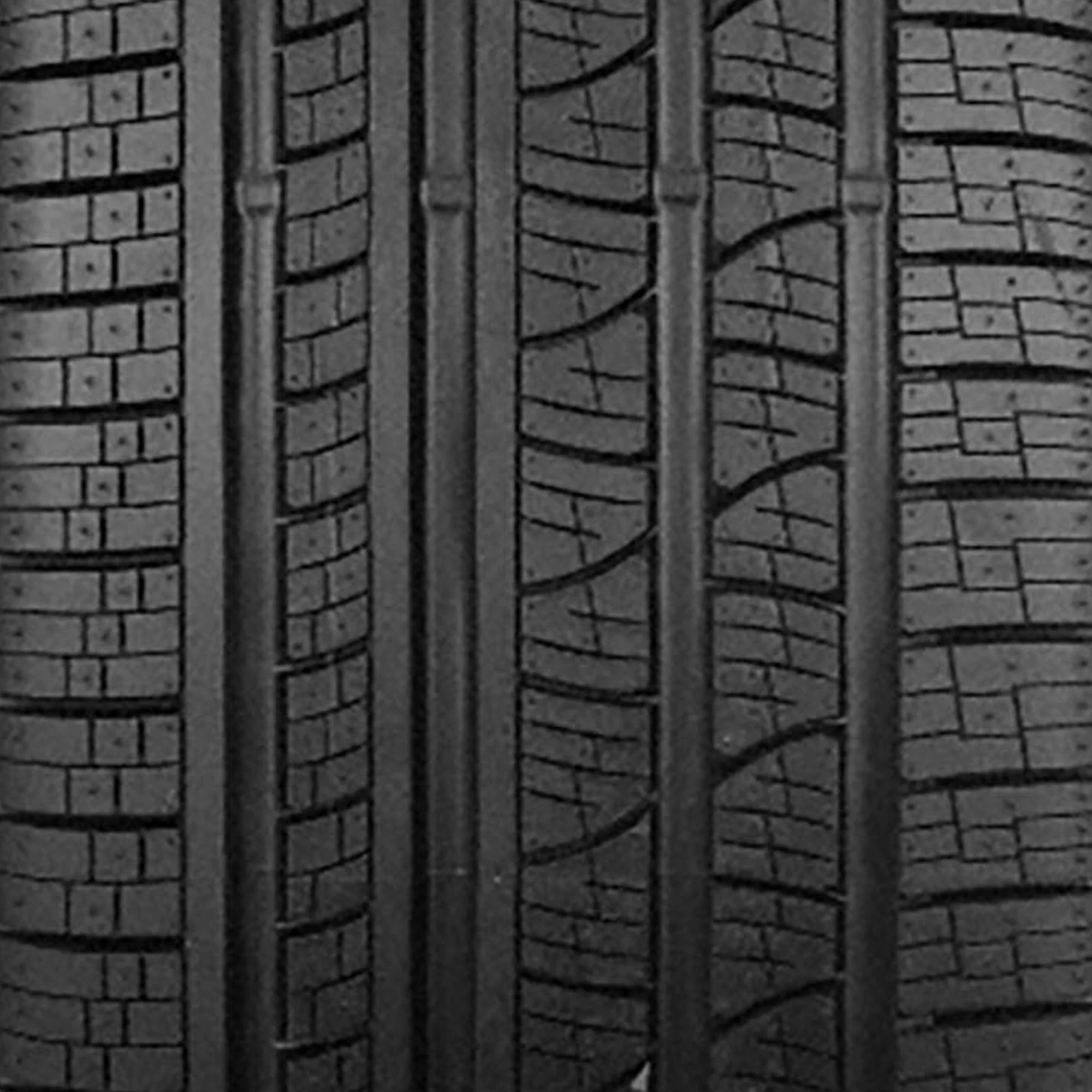 Set of 4 Pirelli Scorpion Verde All Season 215/65R17 99H Tires