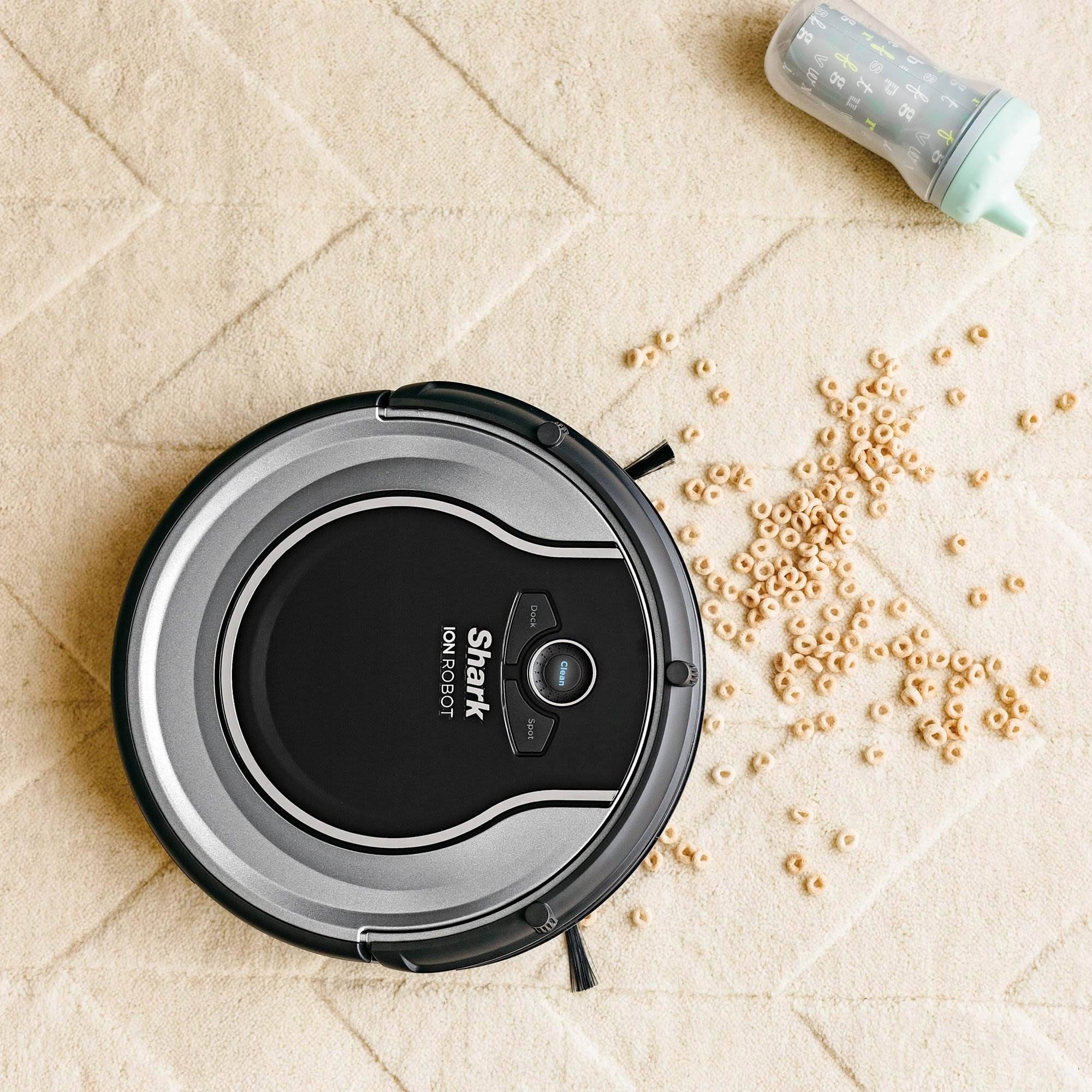 Shark Ion Robot 700 Vacuum with Easy Scheduling Remote (Certified Refurbished)