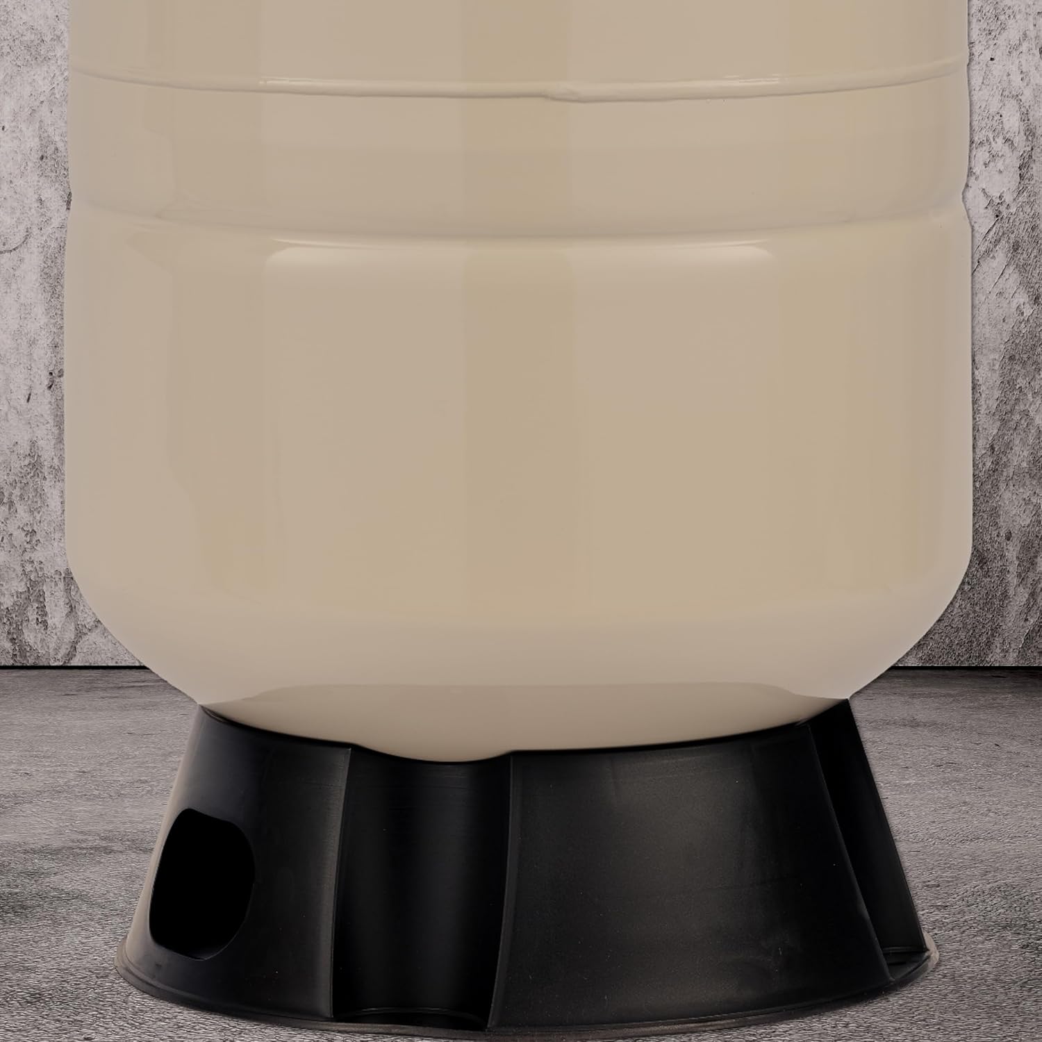 Red Lion RL34A 34-Gallon Vertical Pre-Charged Pressure Tank with Thermoplastic Base for Well Pumps, 1-Inch FNPT System Connection, Almond, 604683