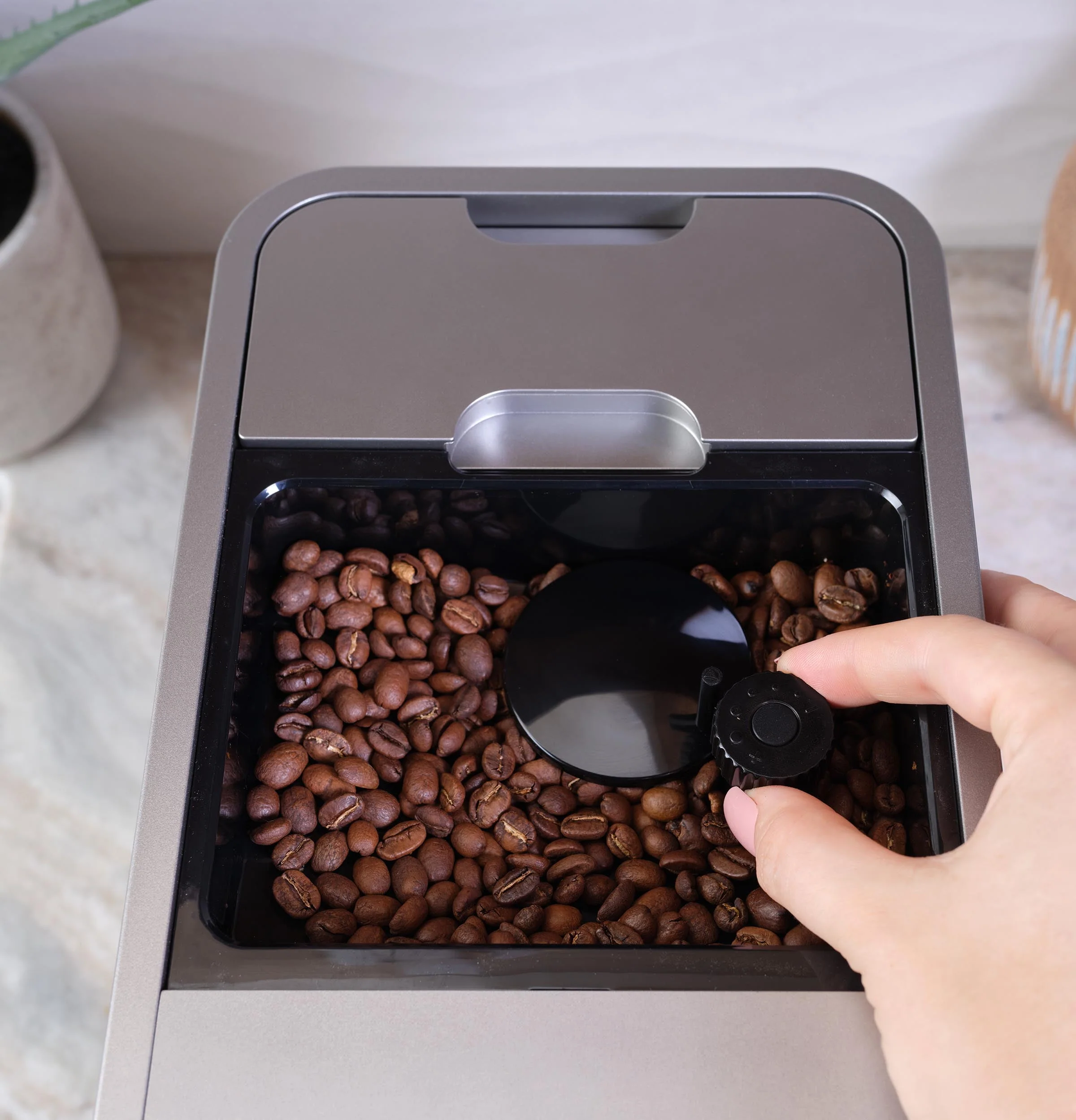 Café Affetto Automatic Espresso Machine + Milk Frother | Built-In & Adjustable Espresso Bean Grinder | One-Touch Brew in 90 Seconds | Matte Black, 1.2 Liter, (C7CEBBS3RD3)