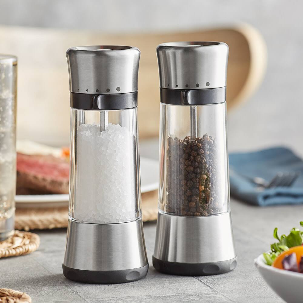OXO Good Grips Lua Salt and Pepper Mill Set