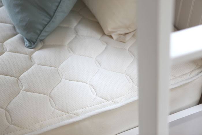 Naturepedic Twin Organic Quilted Cotton Deluxe Mattress, 1 Sided