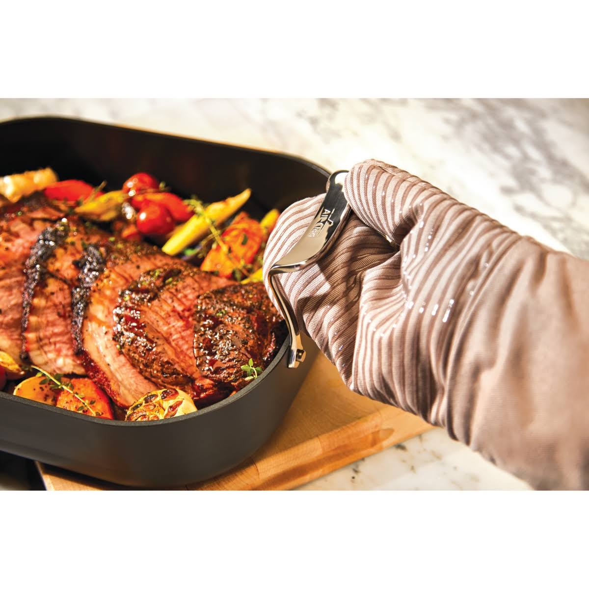 All-Clad Essentials Roaster with Rack, 11 X14 in, Grey