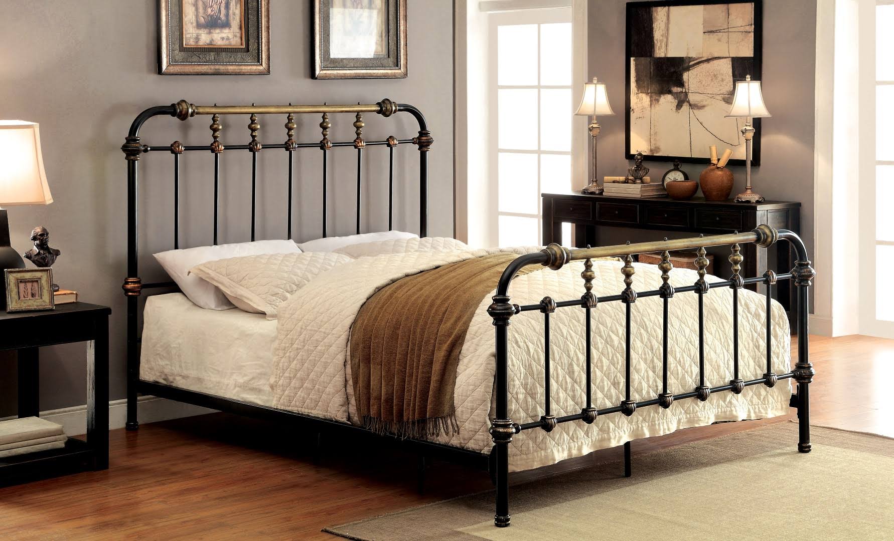 Furniture of America Riana King Metal Bed CM7733EK