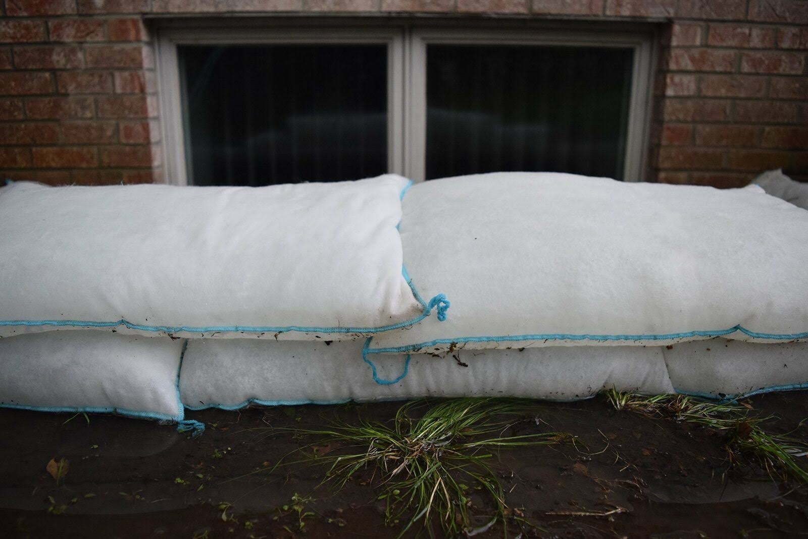 Sandless Sand Bags - High Capacity 22x22x14x22 6-Pack