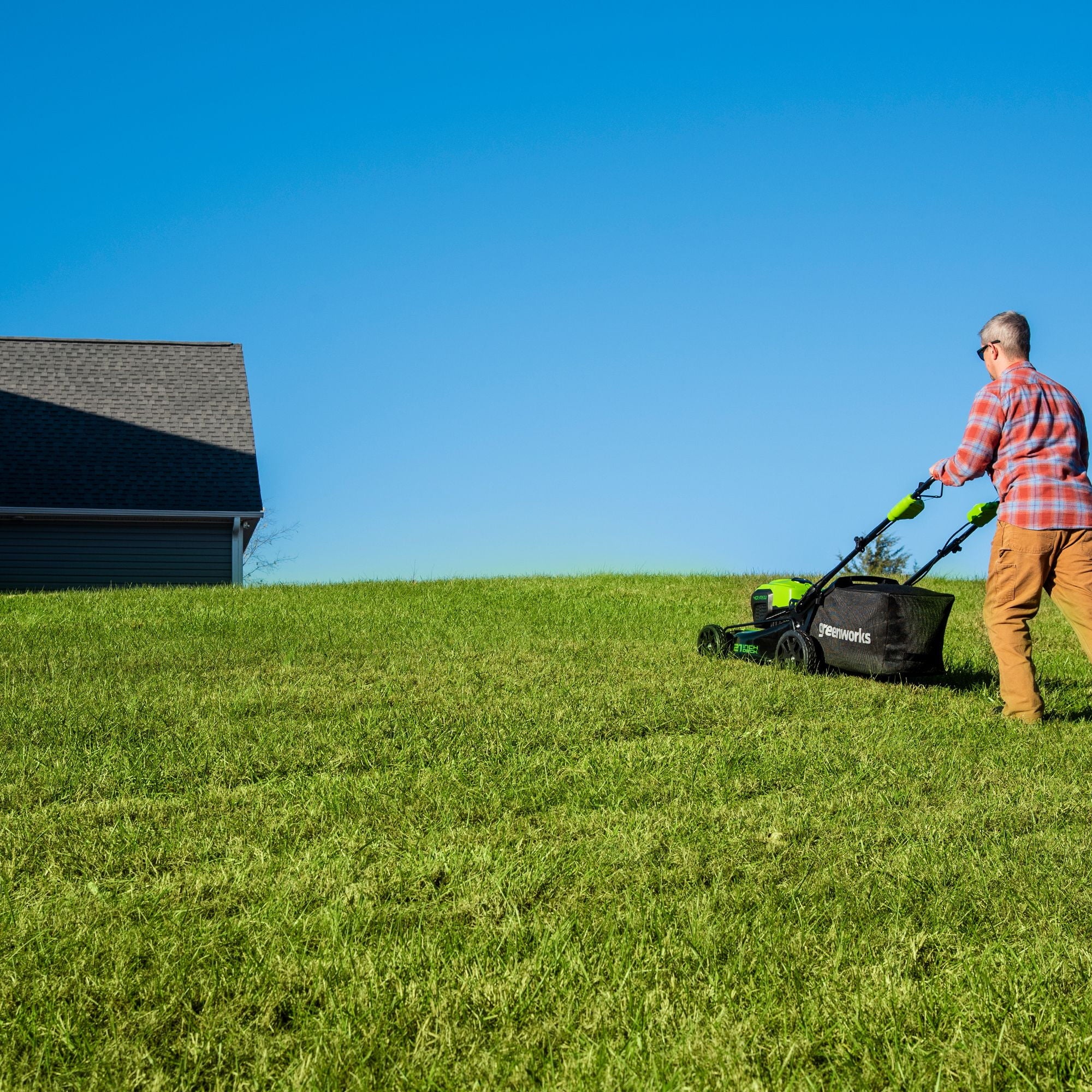 Greenworks 21 40V Self-Propelled Lawn Mower with 5.0 Ah Battery & Charger 2516402