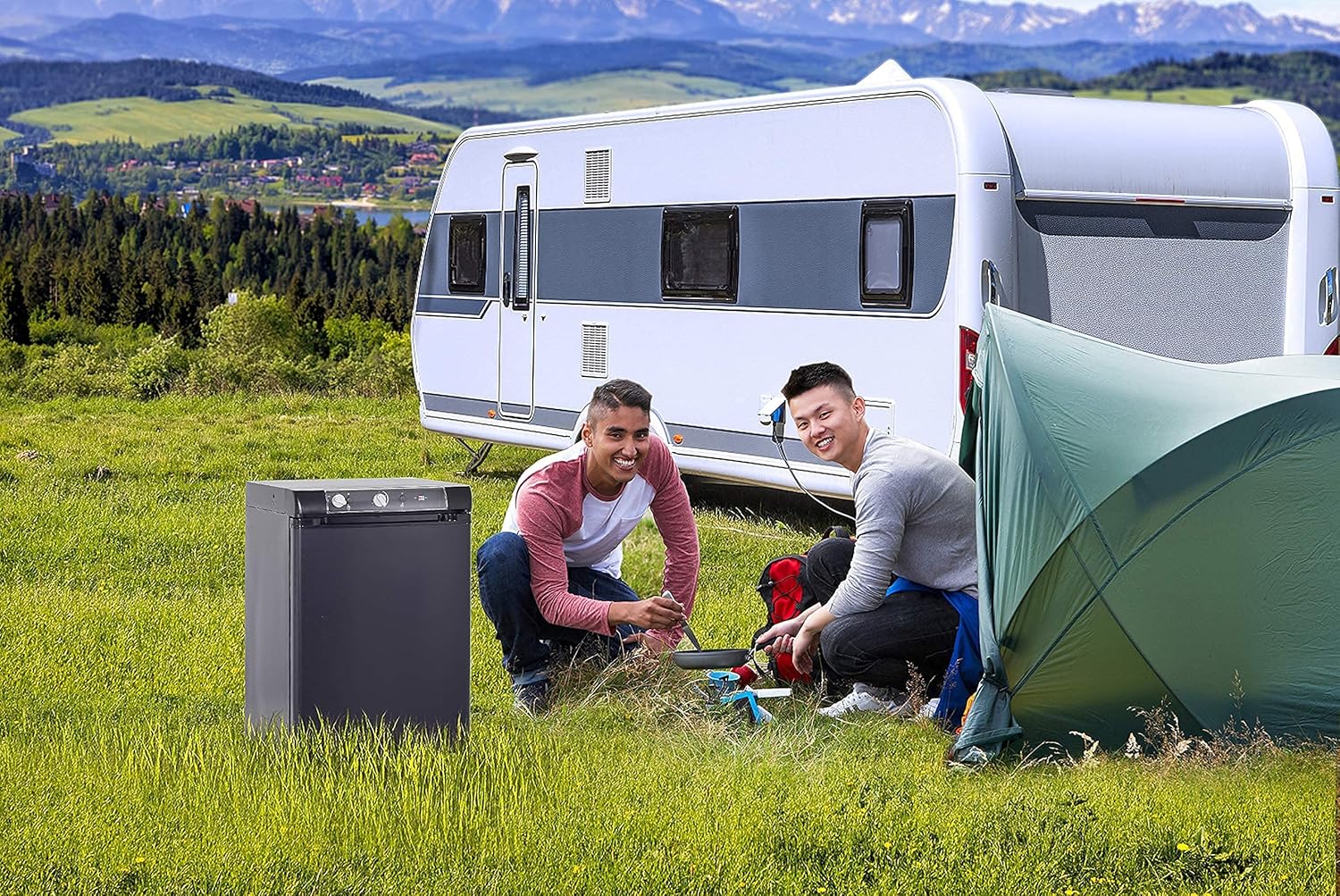 Techomey Propane Refrigerator for camper, Propane Fridge 1.4 Cu.Ft, Gas Refrigerator 12 V/110V/GAS LPG, 3 Way Refrigerator, Quiet Compact Rv Refrigerator for Semi Truck, Truck, Camper Van, Rv, Garage, Black