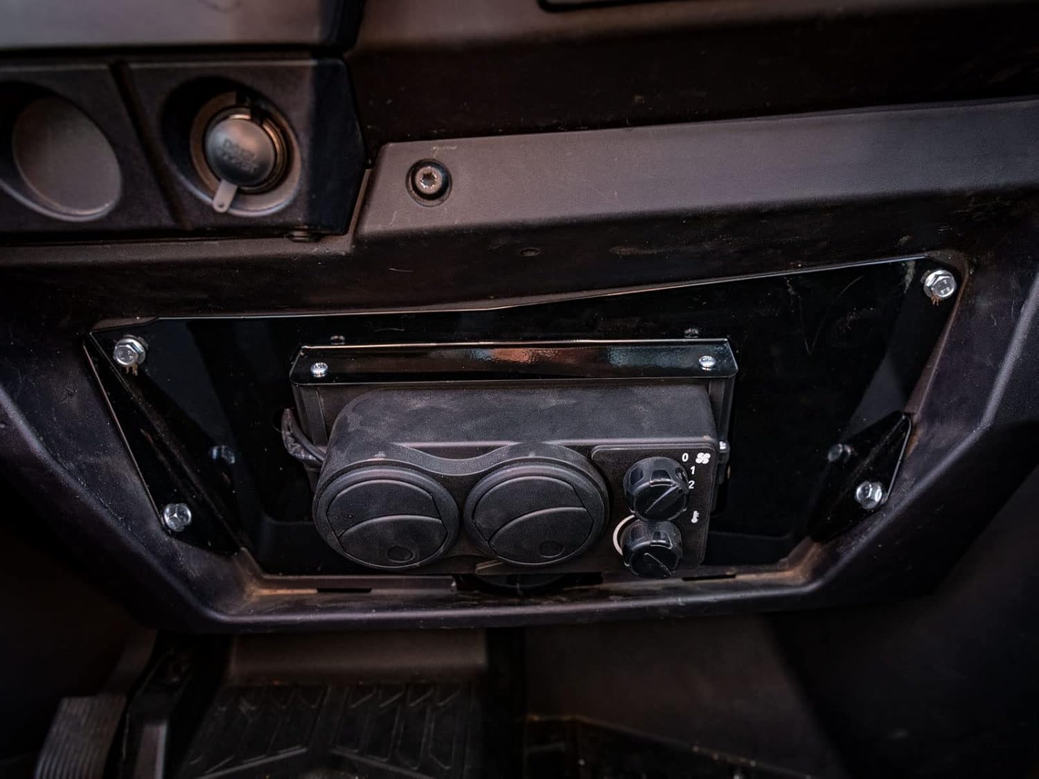 SuperATV Cab Heater for 2020+ Polaris Ranger 1000/1000 Crew | Built-In Shutoff Valve | 360 Degree Adjustable Vents | 3.4 Amps at 13.7 Volts | Includes Defrost Hoses and Vents