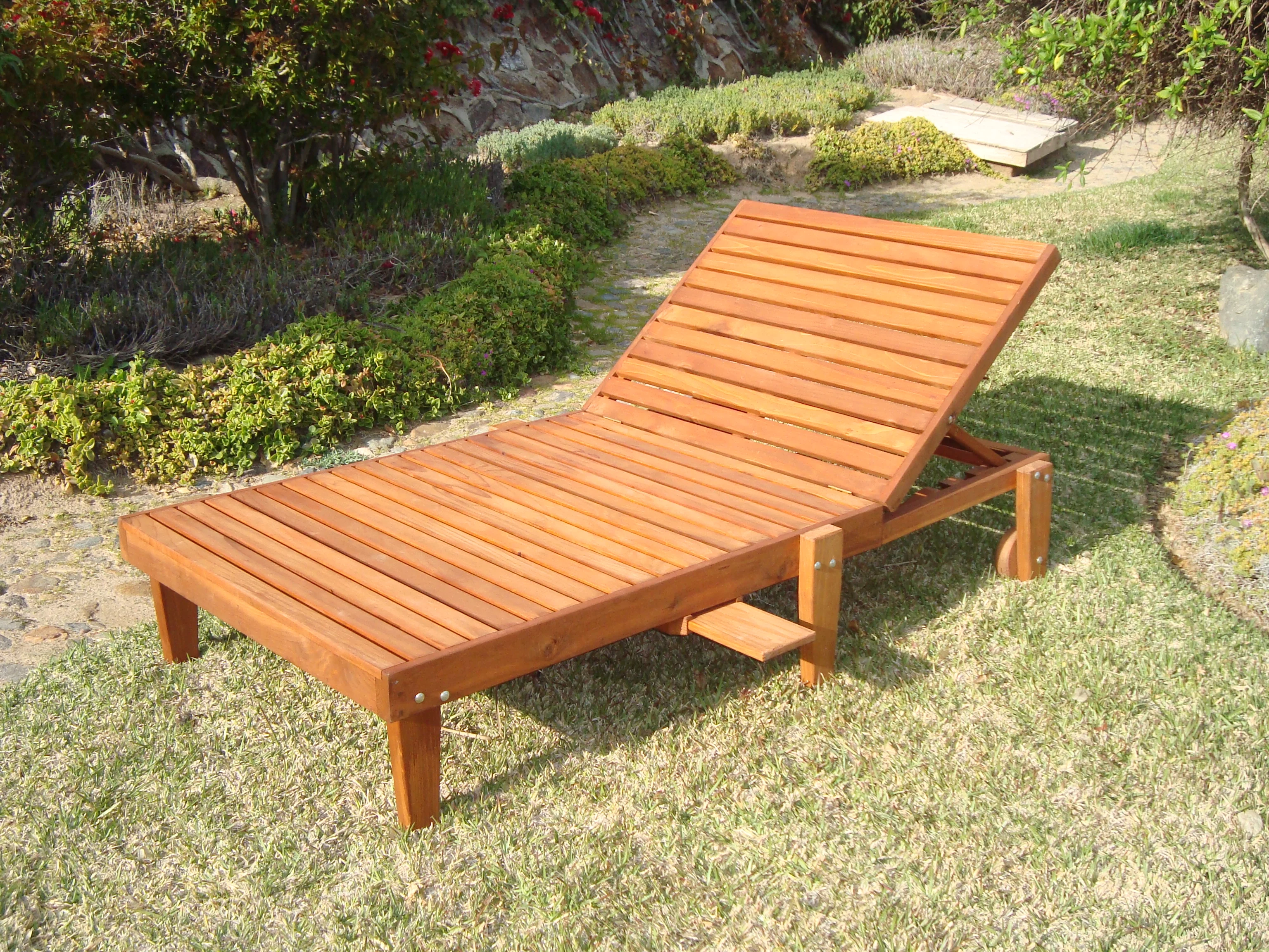Best Redwood 36" Solid Wood Outdoor Wide Chaise Lounge in Natural