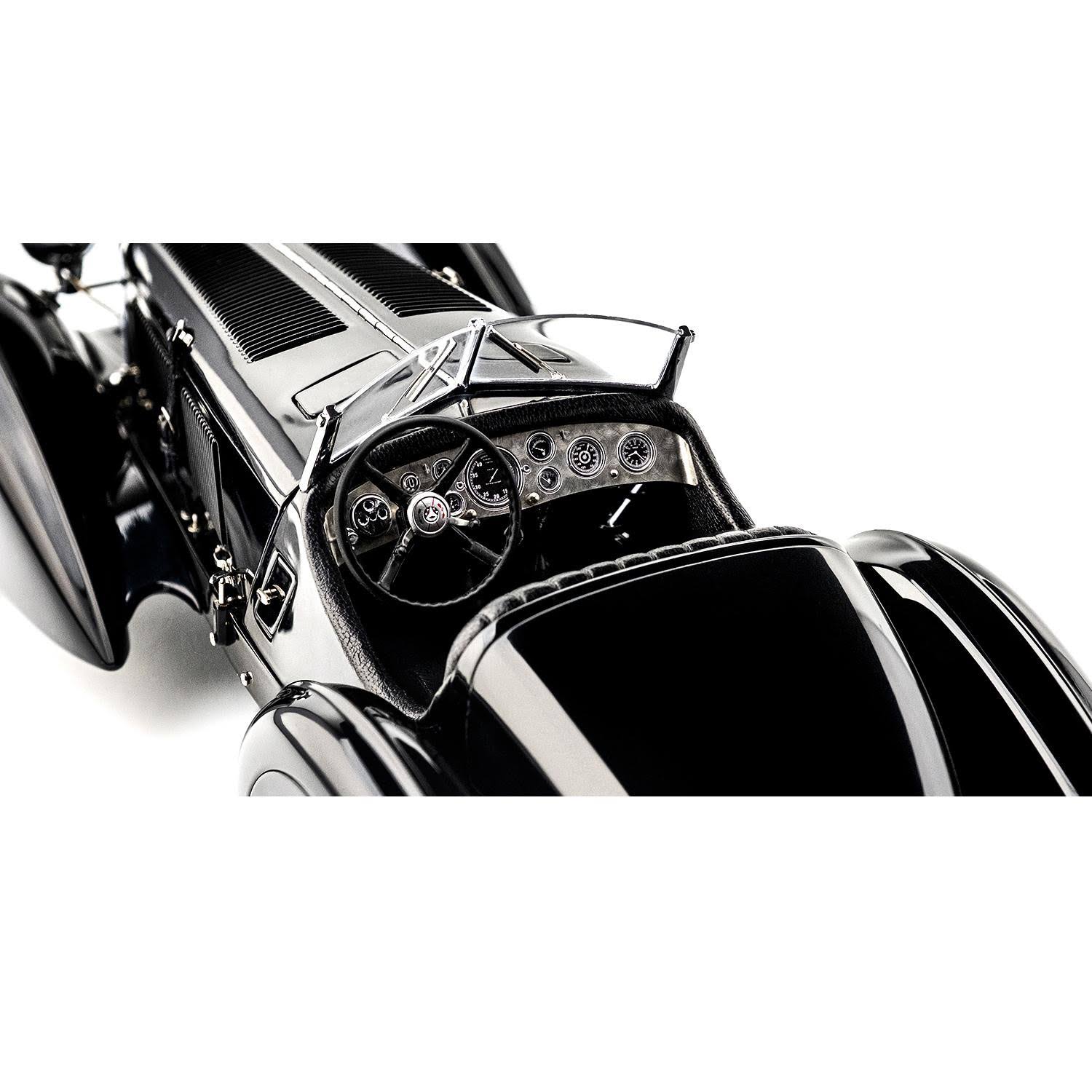 1932 Mercedes Benz SSK Trossi The Black Prince 1/18 Diecast Model Car by CMC