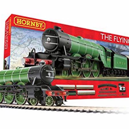 Hornby The Flying Scotsman A1Class #4472 OO Train Set
