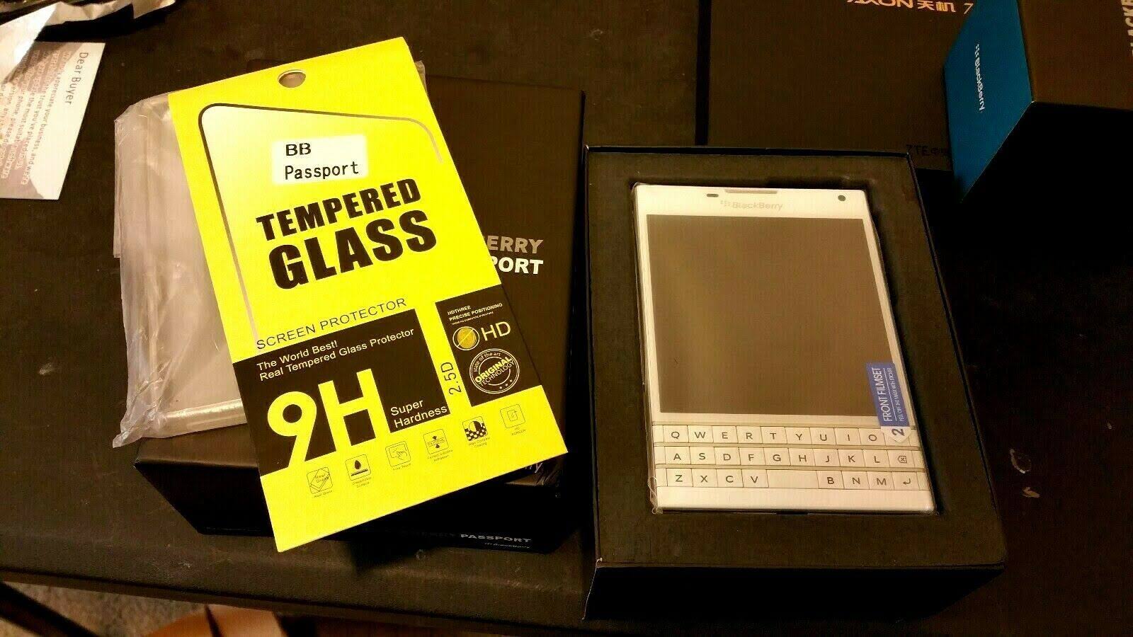 Blackberry Passport - Factory Unlocked Smartphone - White (U.S. Warranty)