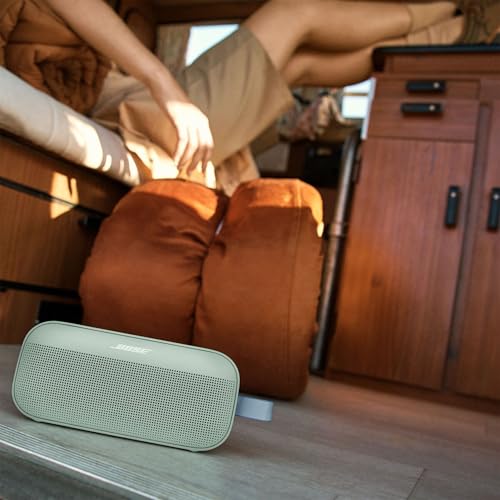 Bose SoundLink Flex Portable Bluetooth Speaker (2nd Gen), Portable Outdoor Speaker with Hi-Fi Audio, Up to 12 Hours Battery Life, Waterproof and Dustproof, Twilight Blue - Limited Edition Color