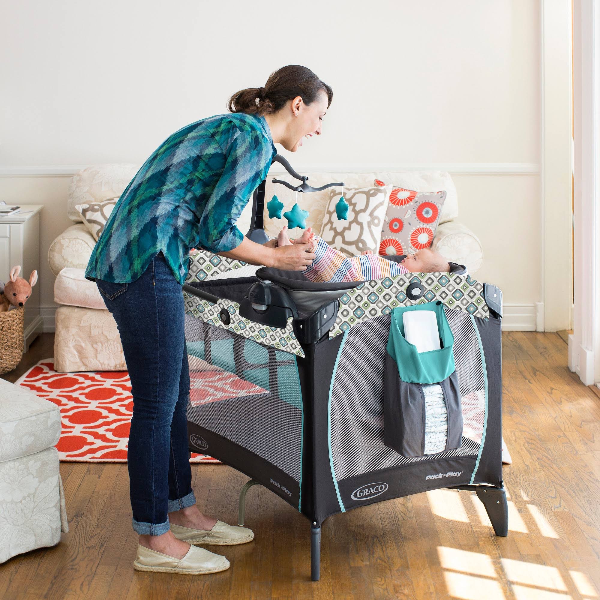 Graco Pack &N Play Playard Portable Napper and Changer, Affinia