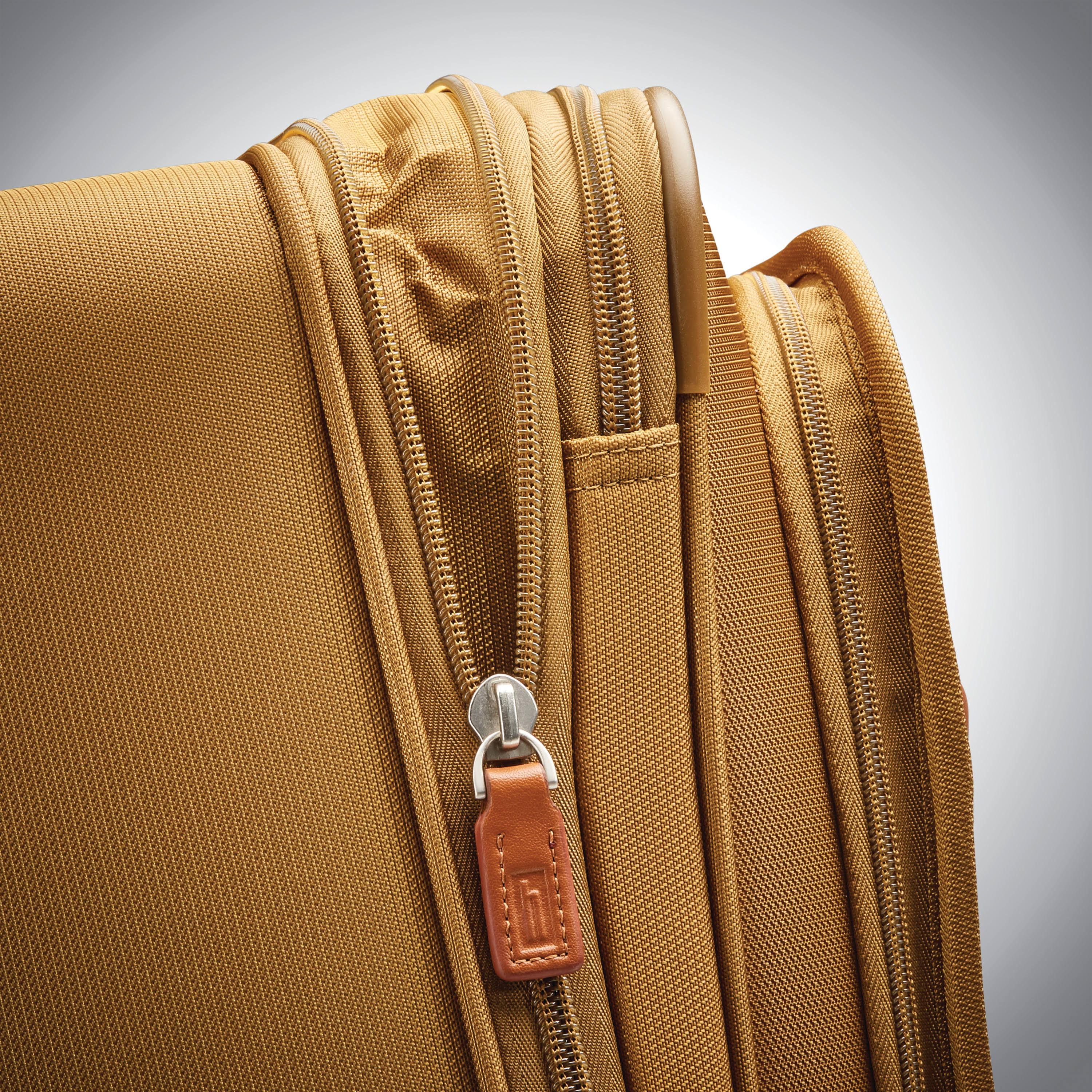 Hartmann Metropolitan 2 Domestic Carry on Expandable Spinner - Safari