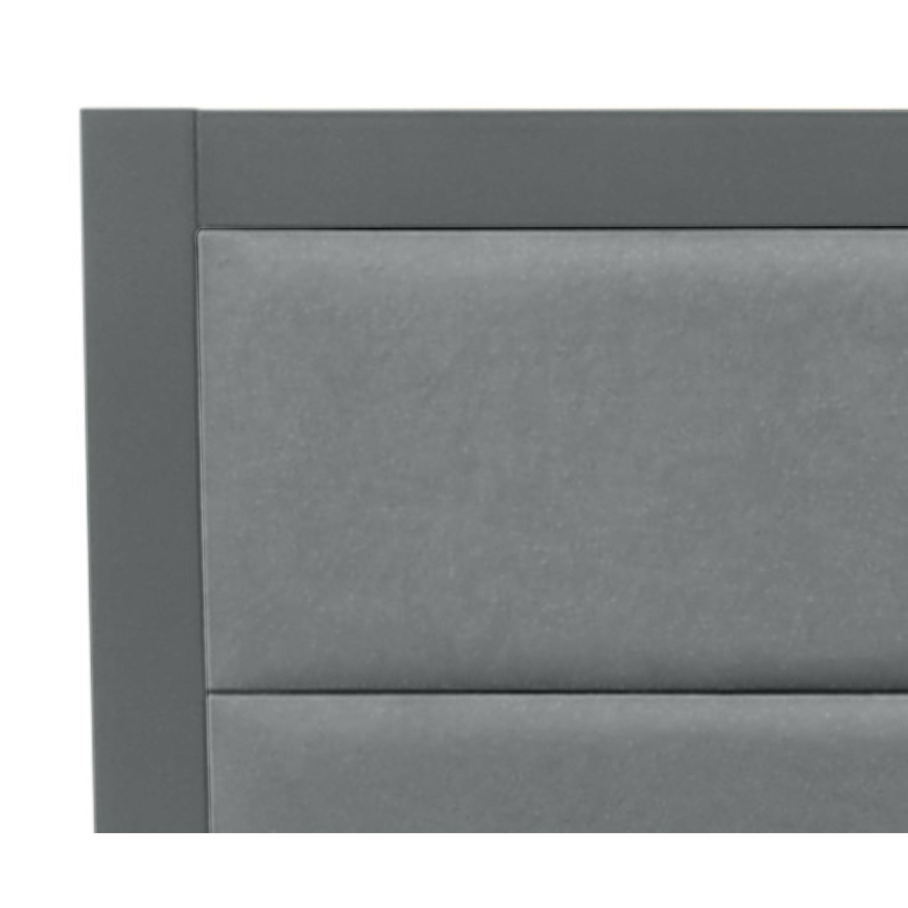 Belle Isle Furniture CHH22-0K09 Highland Full Size Bed - Black u0026 Beige