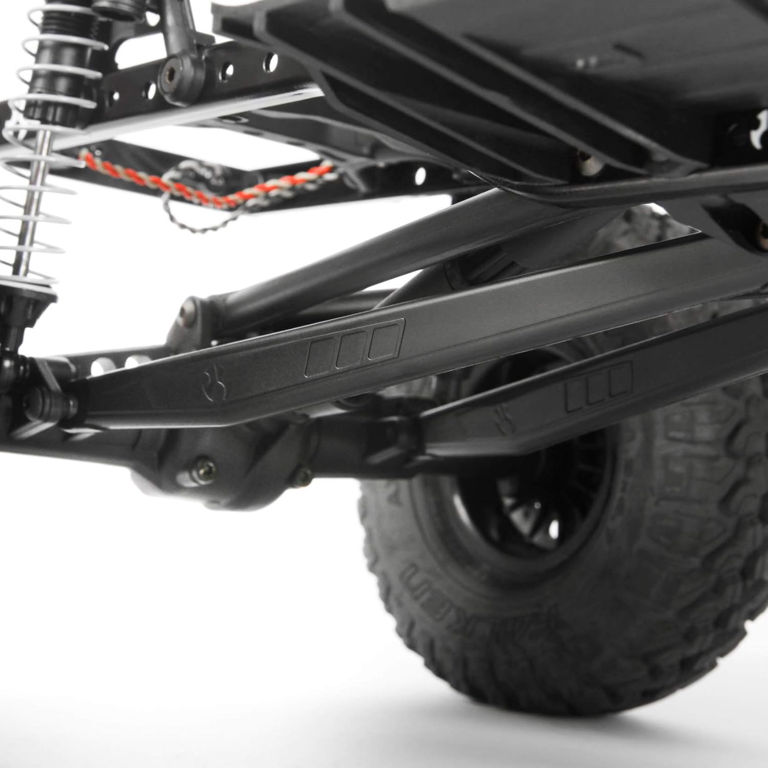 Axial SCX10 II Trail Honcho 4WD RC Rock Crawler Off-Road 4x4 Electric RTR with 2.4Ghz Radio, Waterproof ESC & LED Lights, 1/10 Scale RTR (Tan)