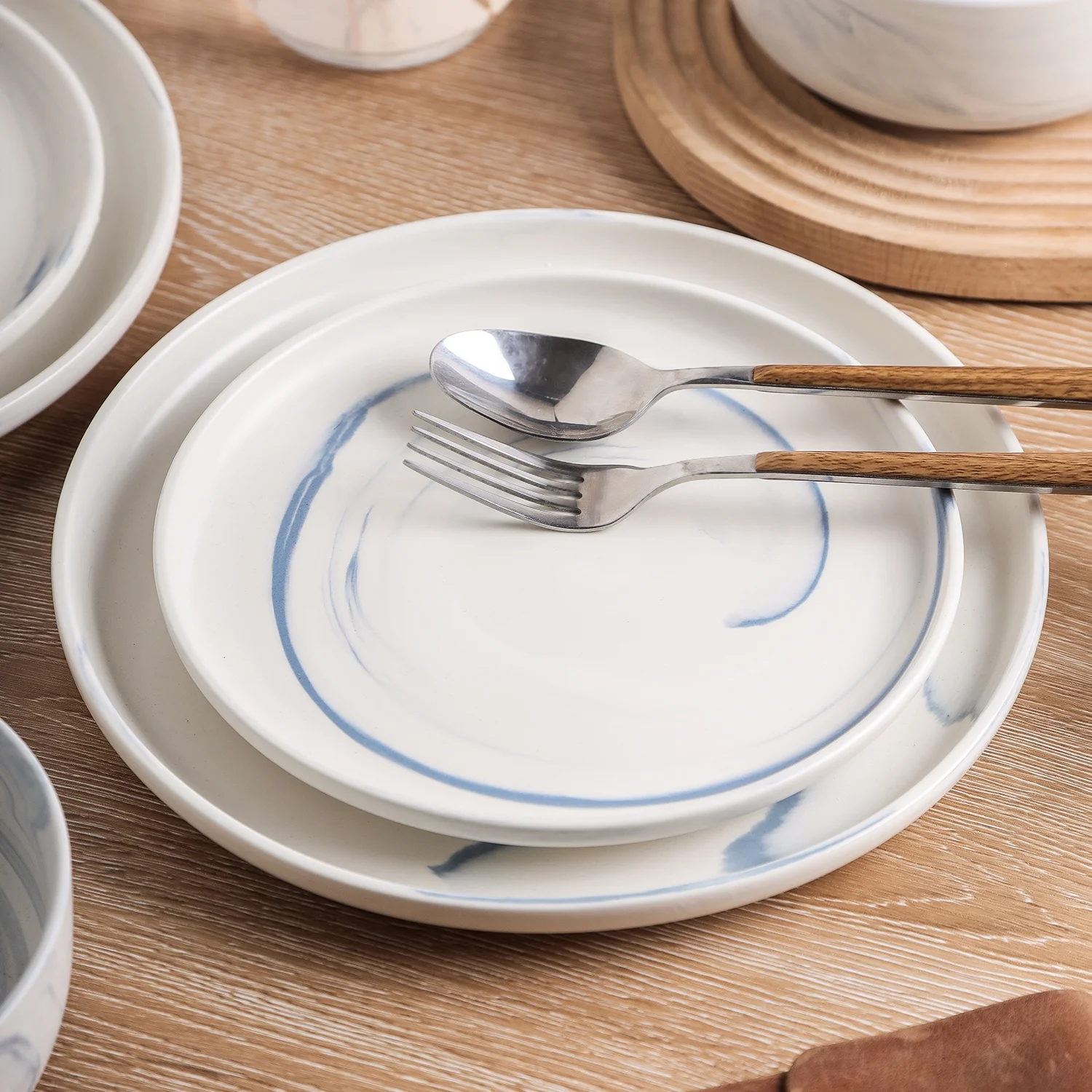 Stone Lain Everly 24-Piece Dinnerware Set Porcelain, Blue
