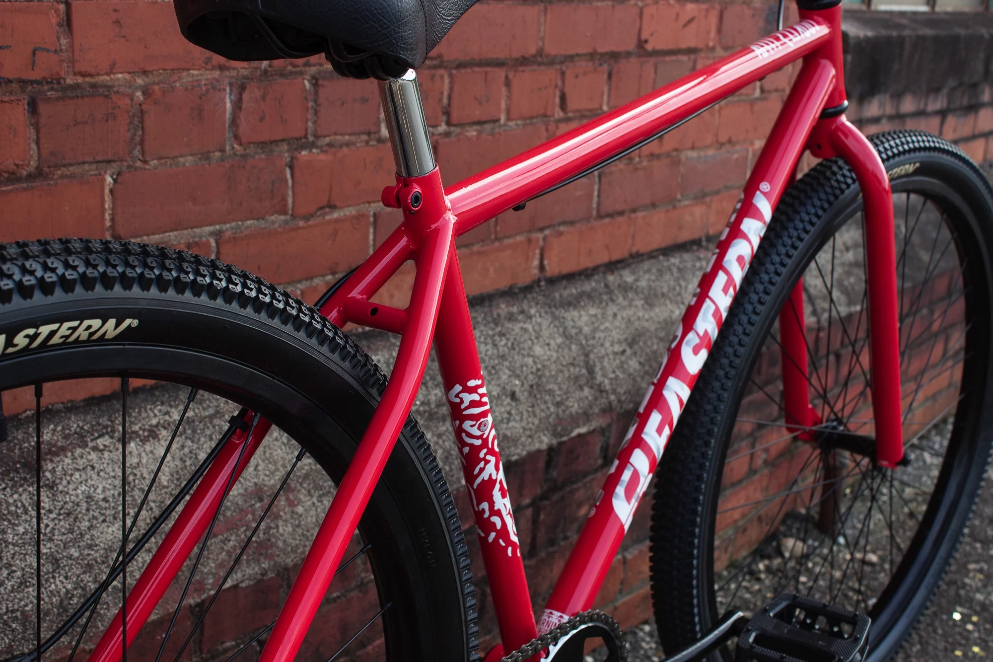 Eastern 29" Big BMX Growler Bicycle - red