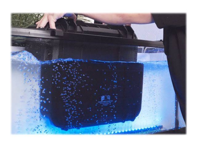 Case Club Portable Gaming Station Built-in - 18.5x22 LED Monitor