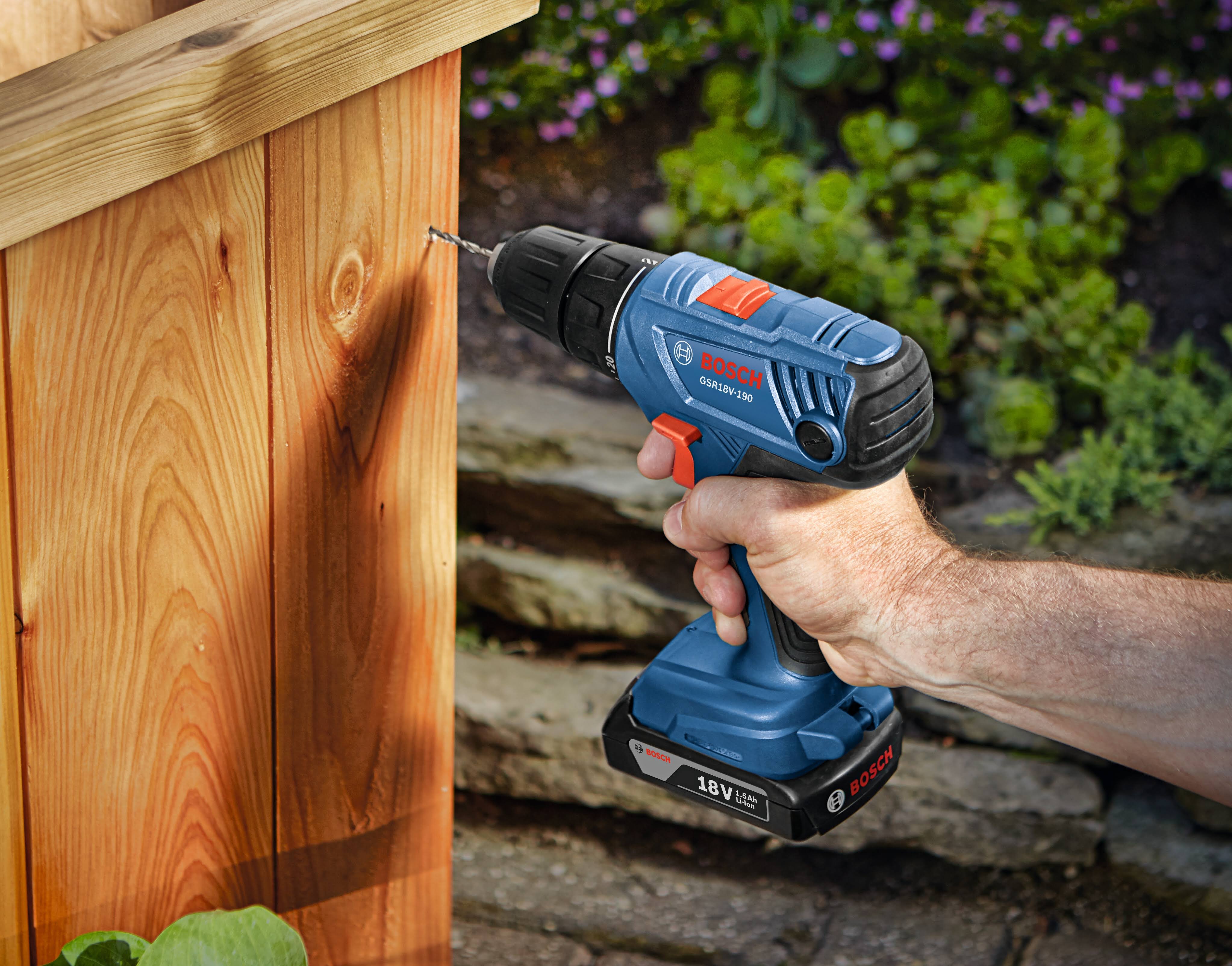 Bosch GSR18V-190B22 18-Volt 1/2x22 Cordless Drill/Driver Kit