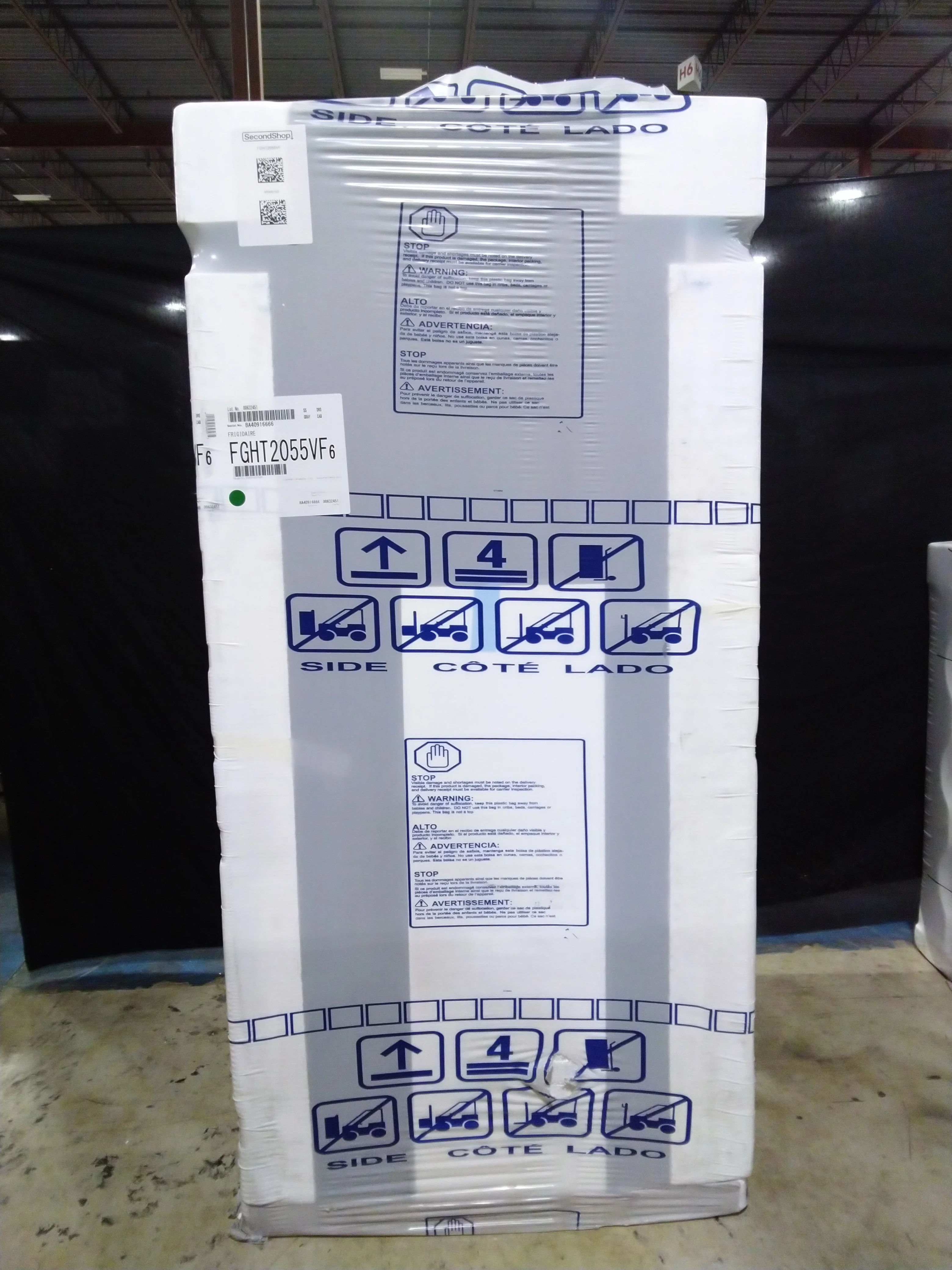 FRIGIDAIRE GALLERY 30 IN. 20.0 CU. FT. STAINLESS STEEL TOP FREEZER REFRIGERATOR - FGHT2055VF