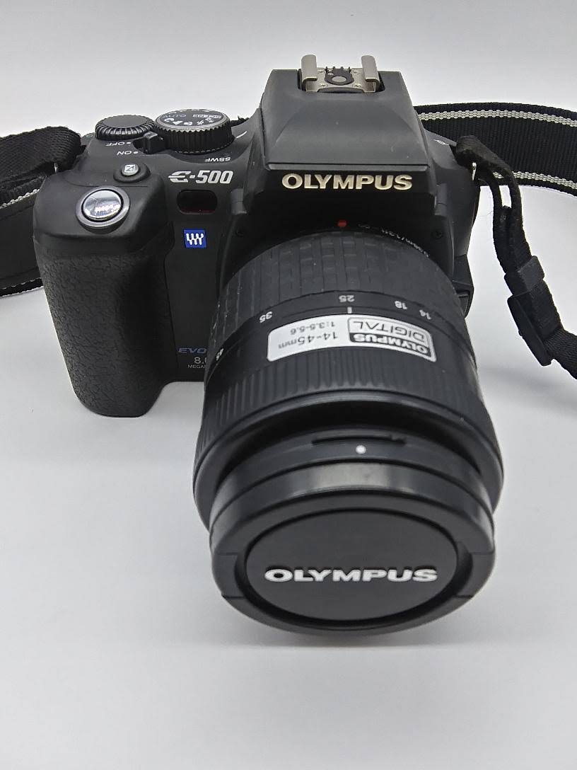 Olympus E-500 Digital SLR Camera Kit 14-45mm Lens