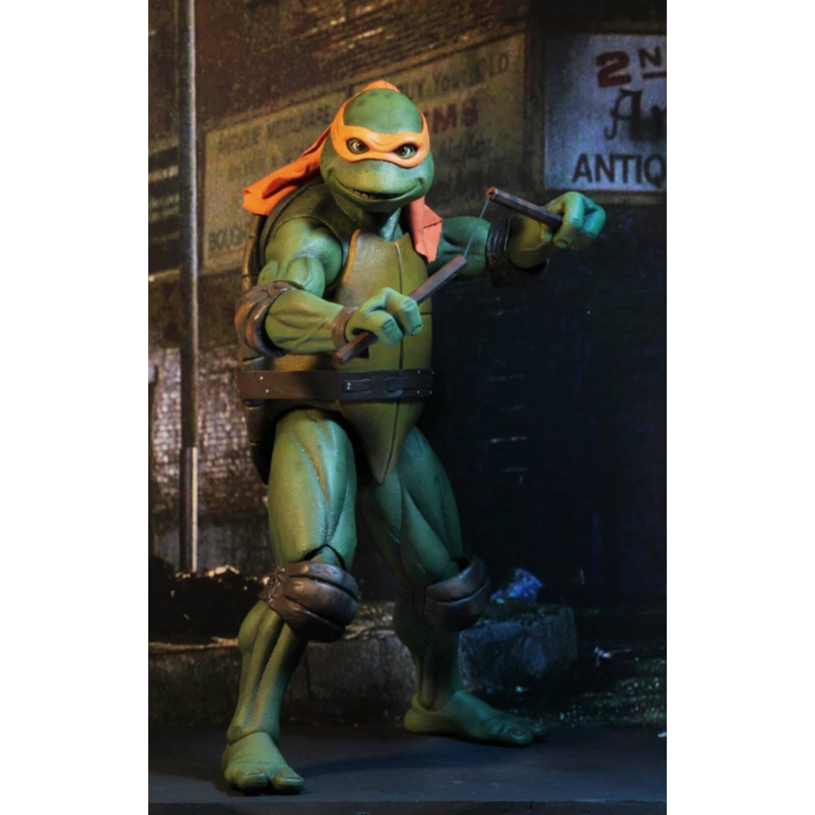 NECA TMNT - 1/4 Scale Figure - Michelangelo (1990 Movie)