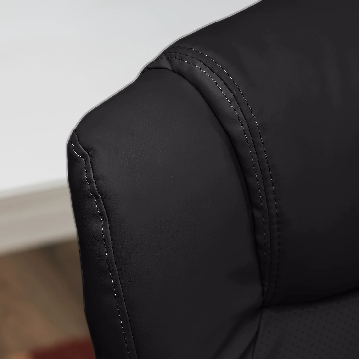 Serta Bonded Leather Executive Chair Black (CHR200097) 43672OSS