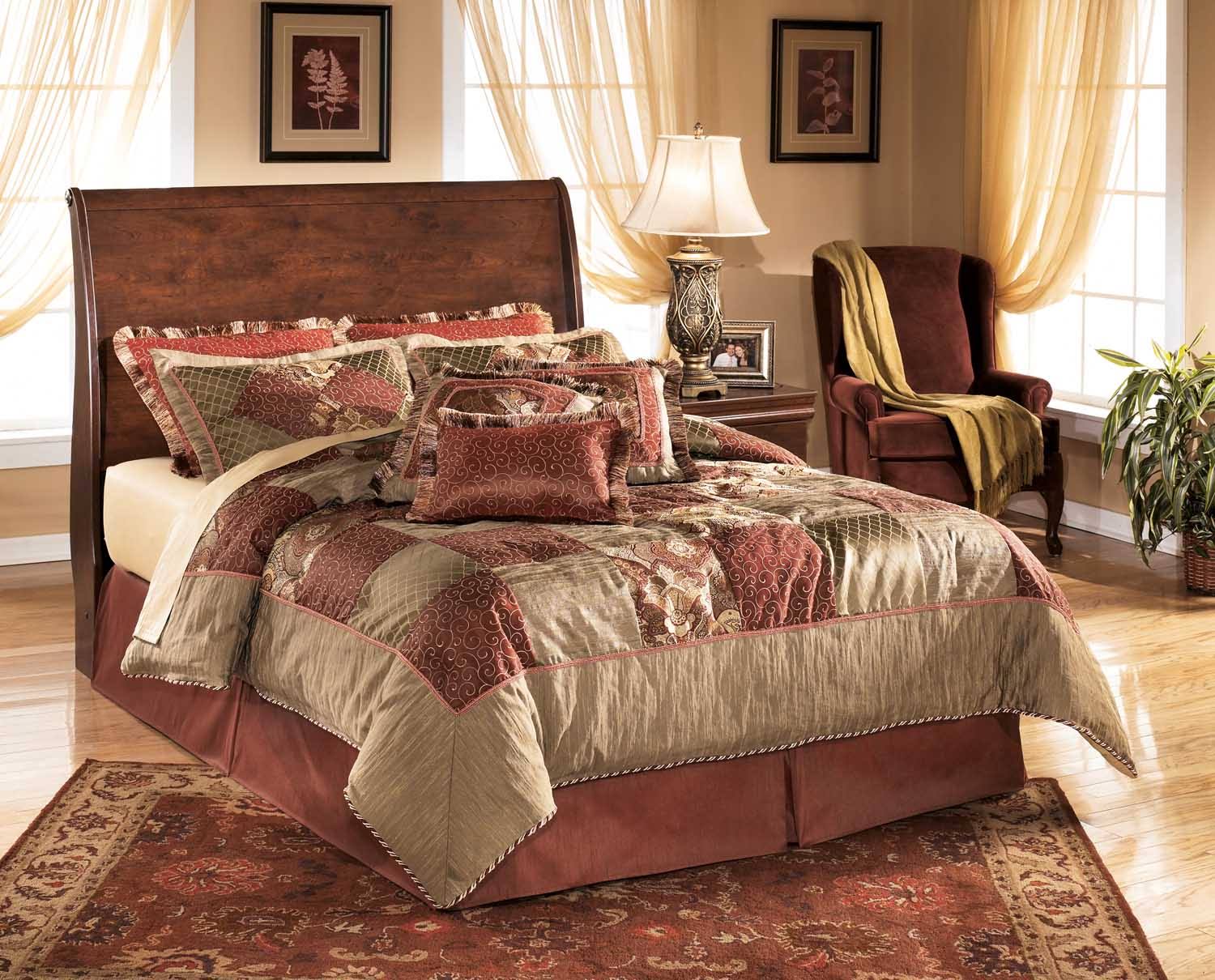 Ashley Wilmington Queen Sleigh Headboard B178-77