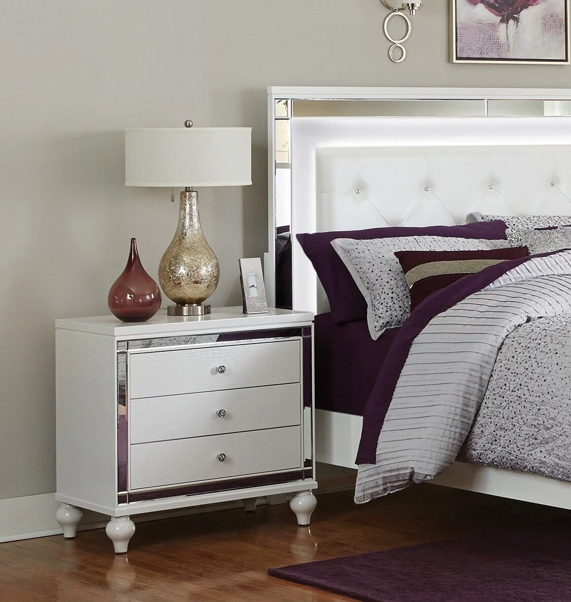 Contemporary White Metallic Finish 4pc Bedroom Set Est-King Bed Nightstand Dresser LED Mirror Headboard