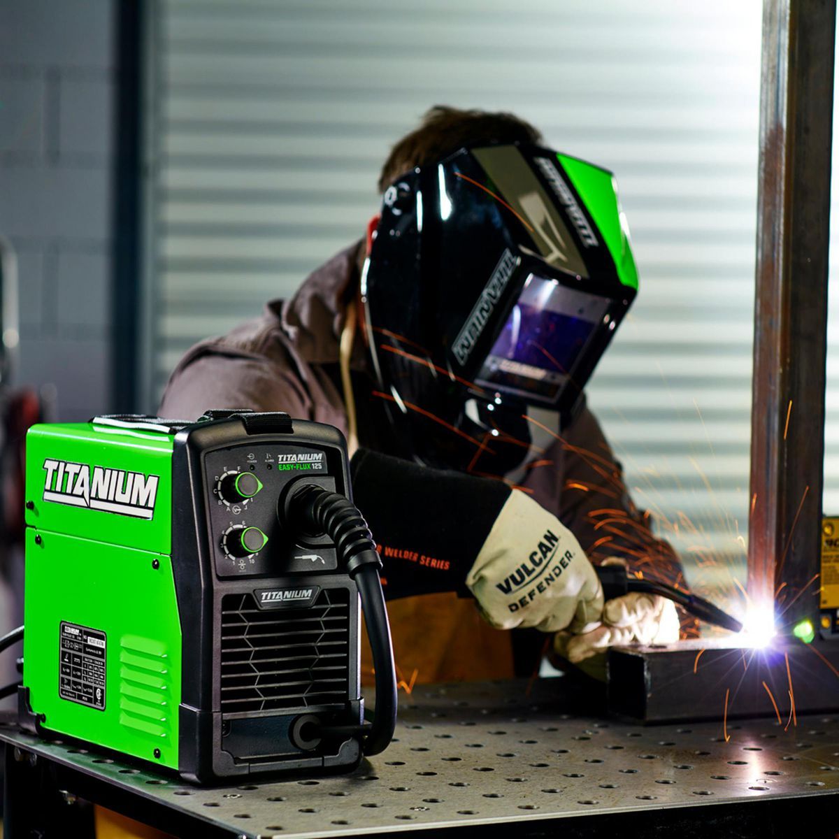 TITANIUM Easy-Flux 125 Amp Welder